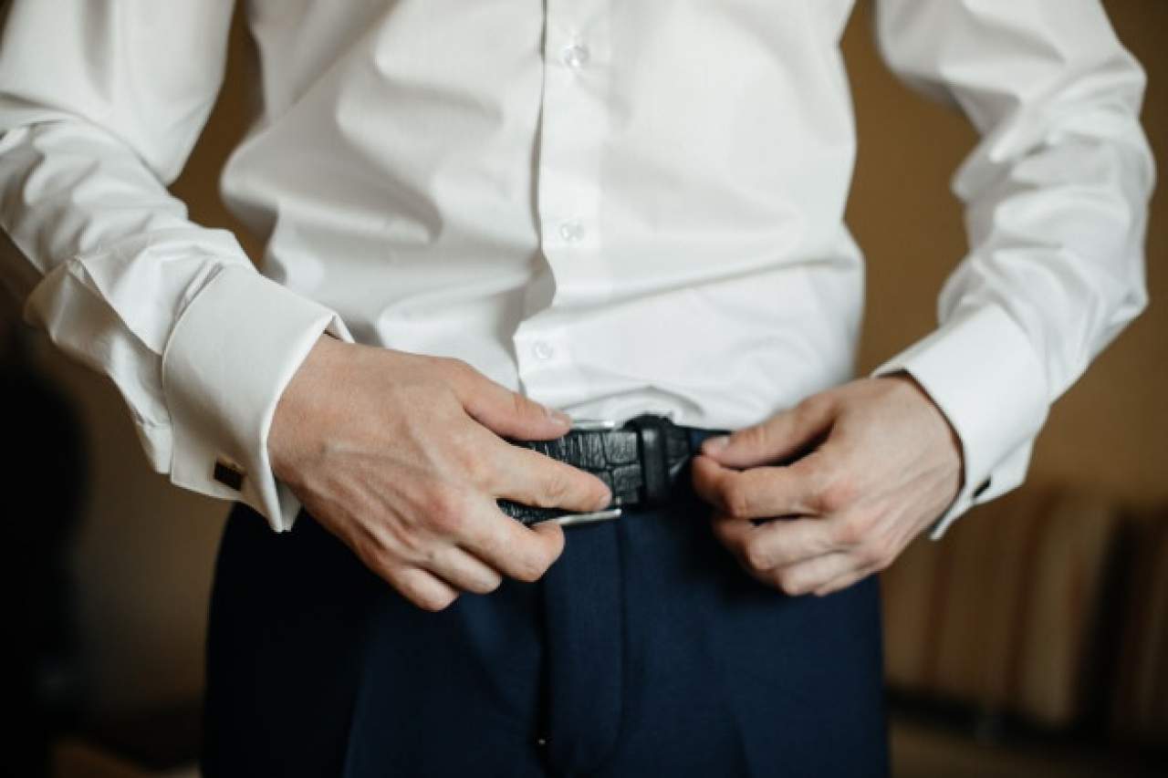 La elegancia de los cinturones para hombre