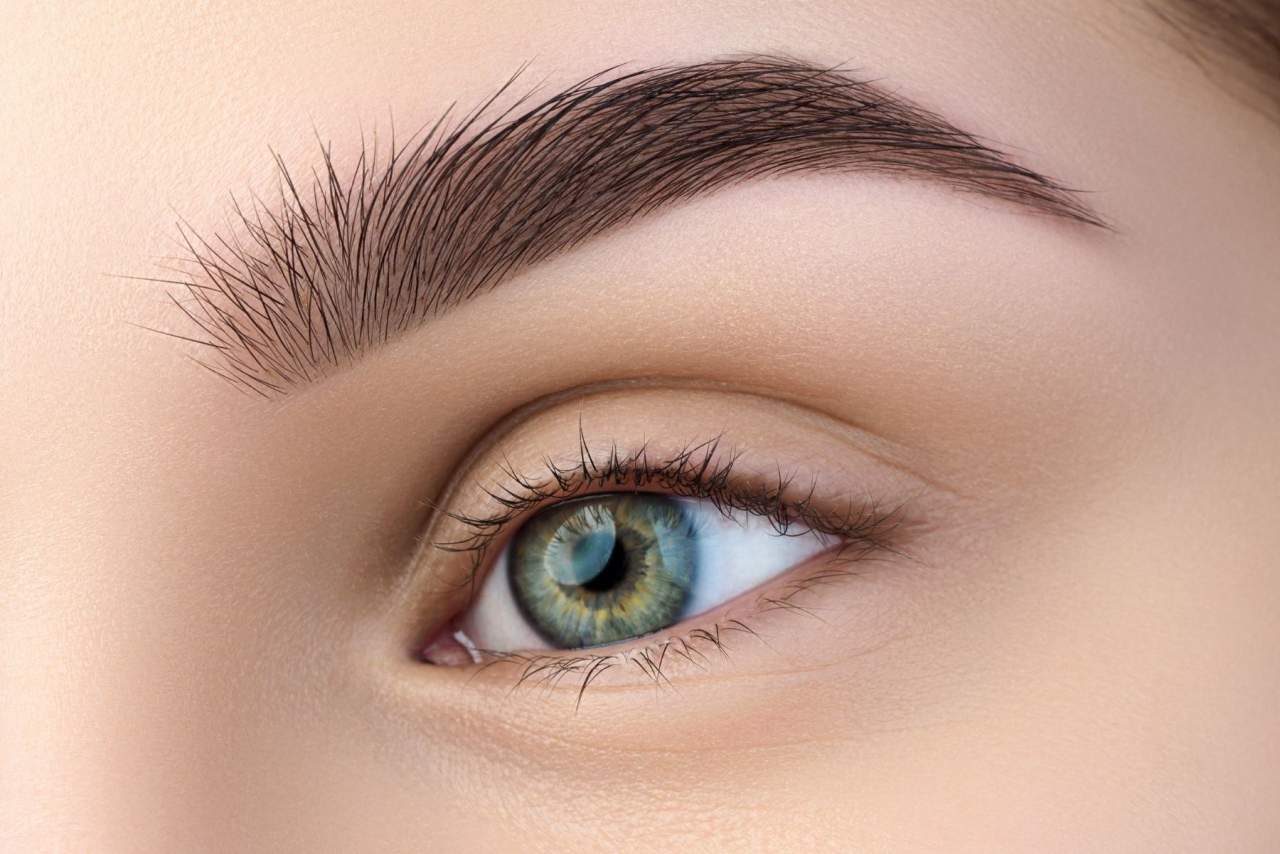 El microblading de cejas en Alicante: Conoce la técnica cada vez más estilizada