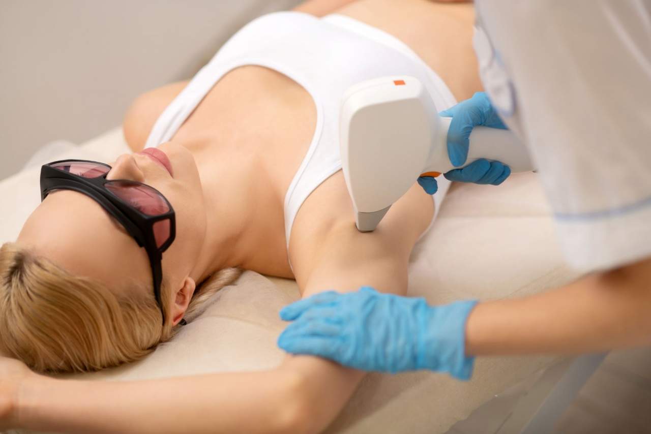 Centro de depilación láser en Elche opiniones: adaBeauty