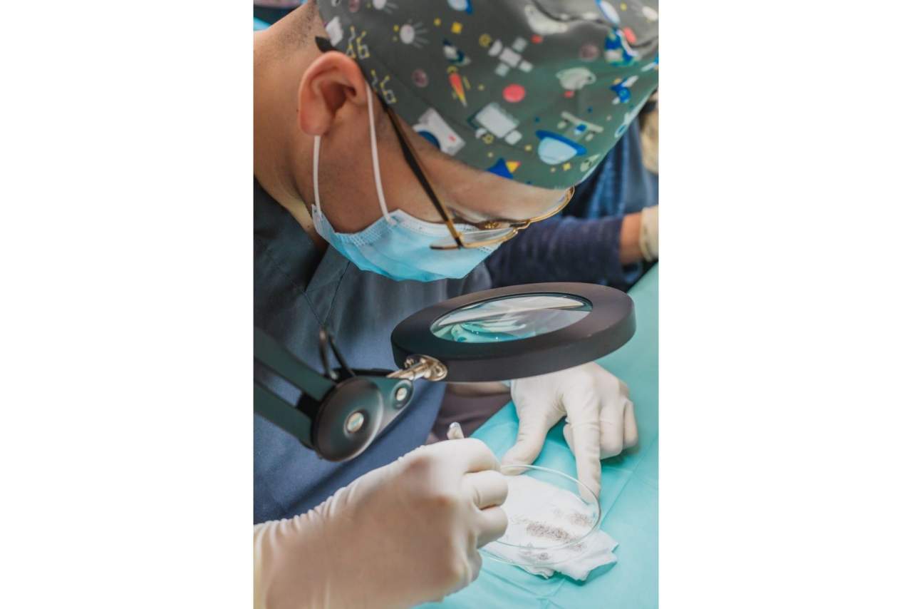 Clínica Adcure, el centro número uno en la técnica de implantación DHI