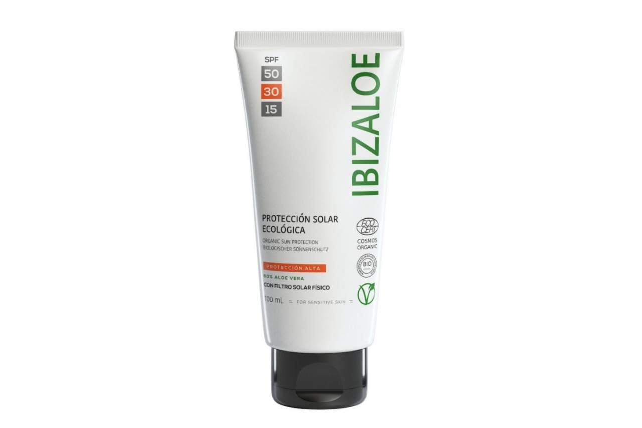 Tienda online Ibizaloe: aloe vera como protector solar, una de las maneras más recomendadas para cuidar la piel de forma natural
