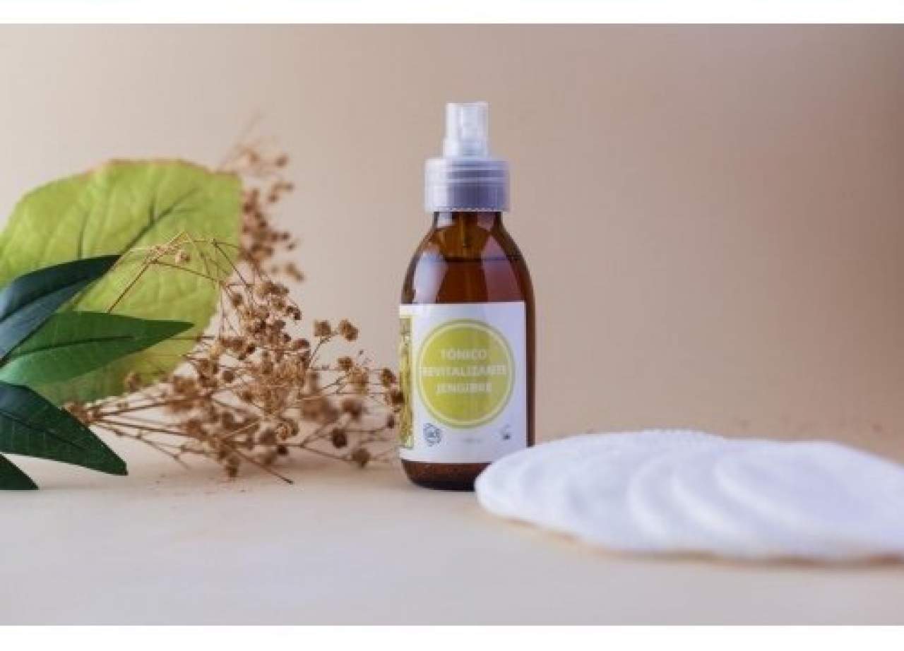 Issim es la marca de cosmética natural online diseñada por las doctoras Ciscar