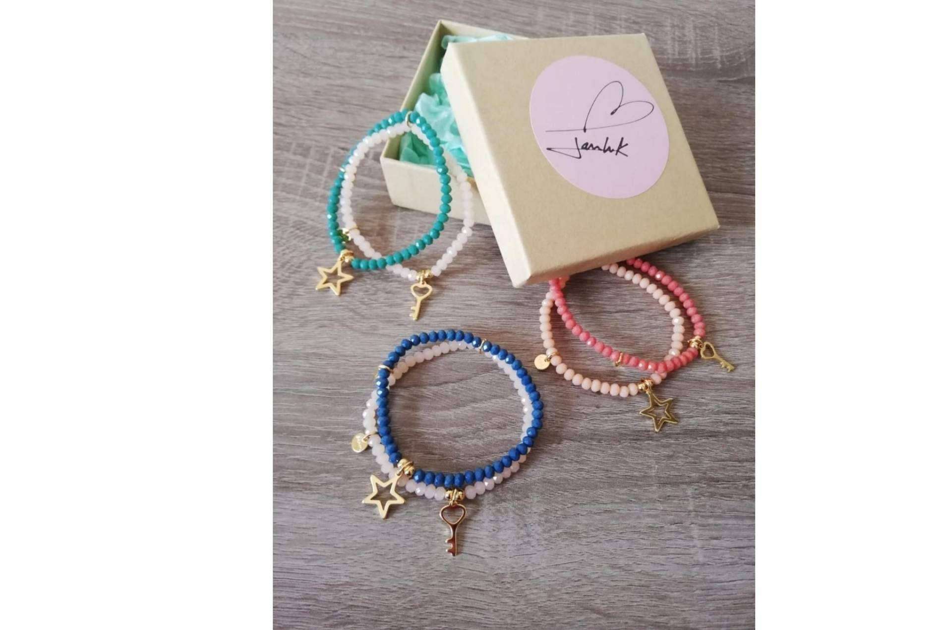 Las pulseras elásticas de edición limitada de Janlukdesign