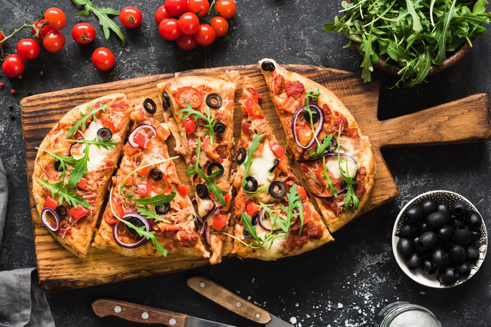 Con más de 20 años de experiencia en pizzería, Mozzarella & Basilico se posiciona como uno de los restaurantes de referencia en el Puerto de Santa María
