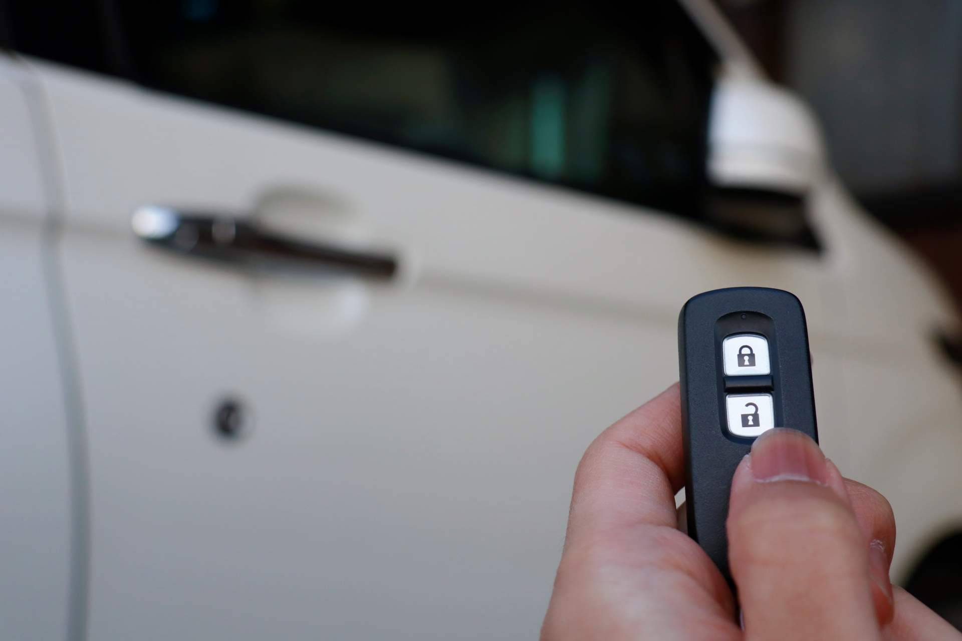 Denikey es la empresa especializada en la apertura de coches mediante la reparación de mandos