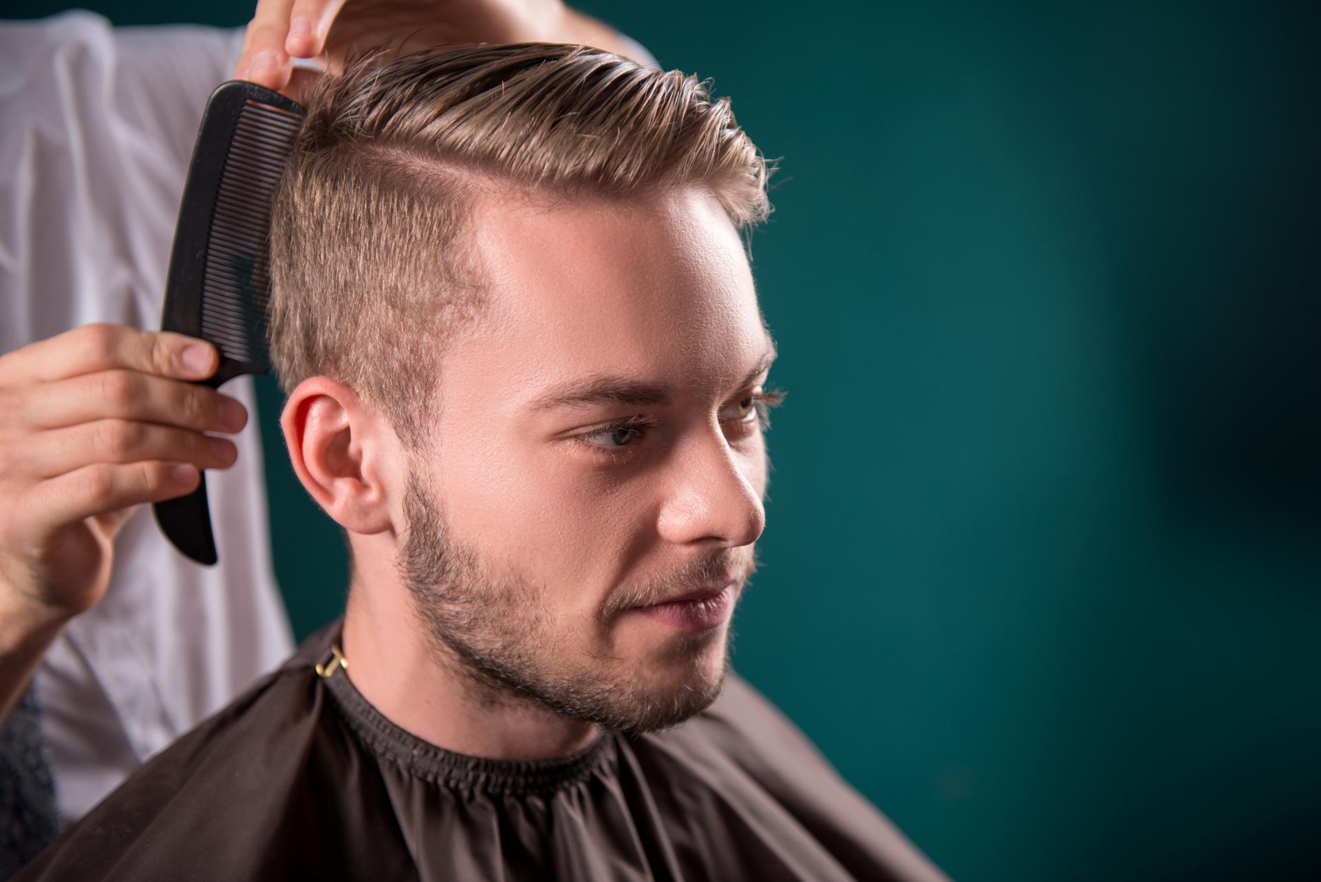Cortes de pelo gratuitos en Formación de Peluquería de Caballeros, peluquería para hombre en Madrid