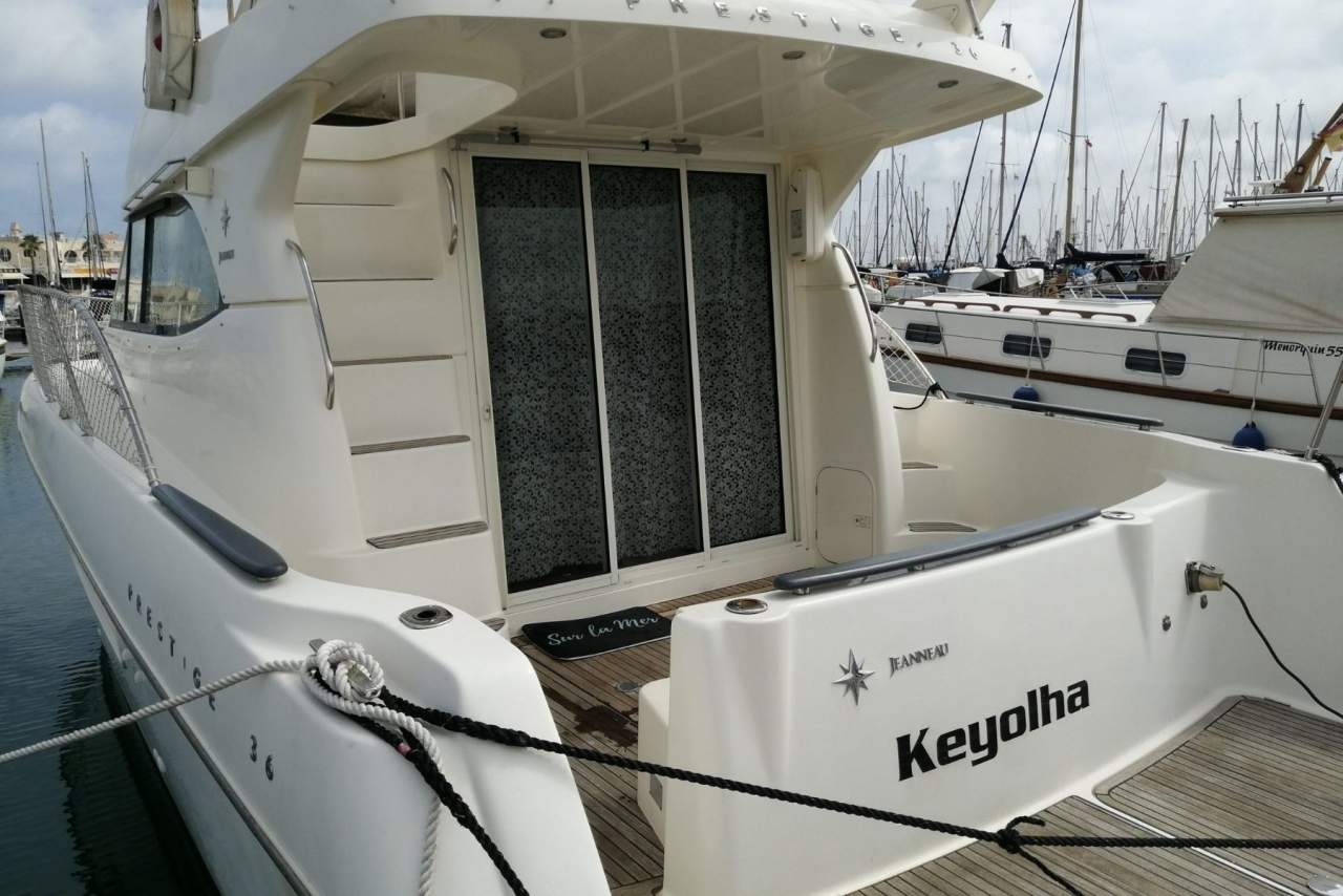Dónde y cómo alquilar un barco en Alicante con la empresa Sur la Mer, especializada en alquiler de embarcaciones