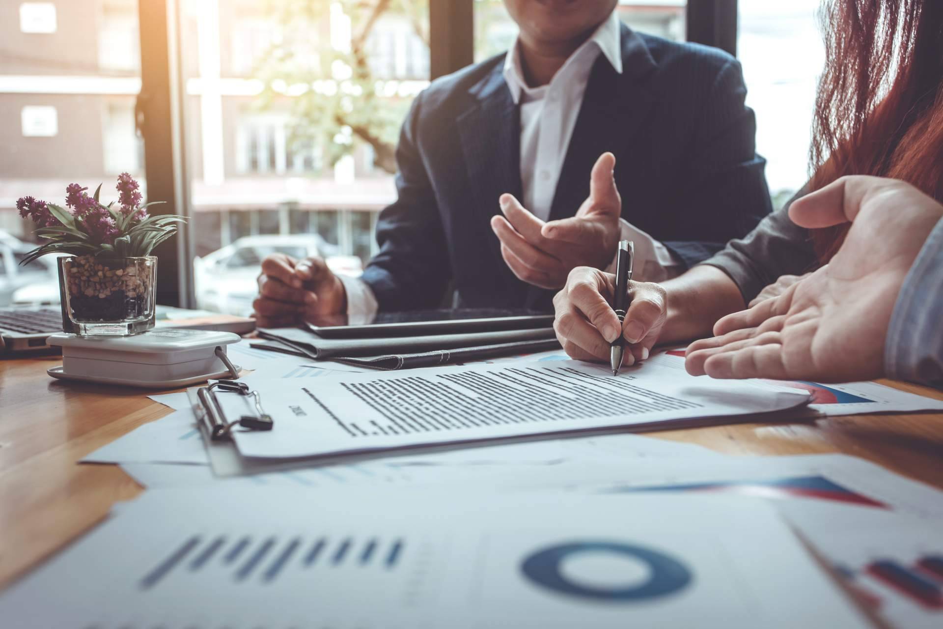 Los abusos bancarios en contratos según Víctimas del Crédito, la plataforma de ayuda al consumidor