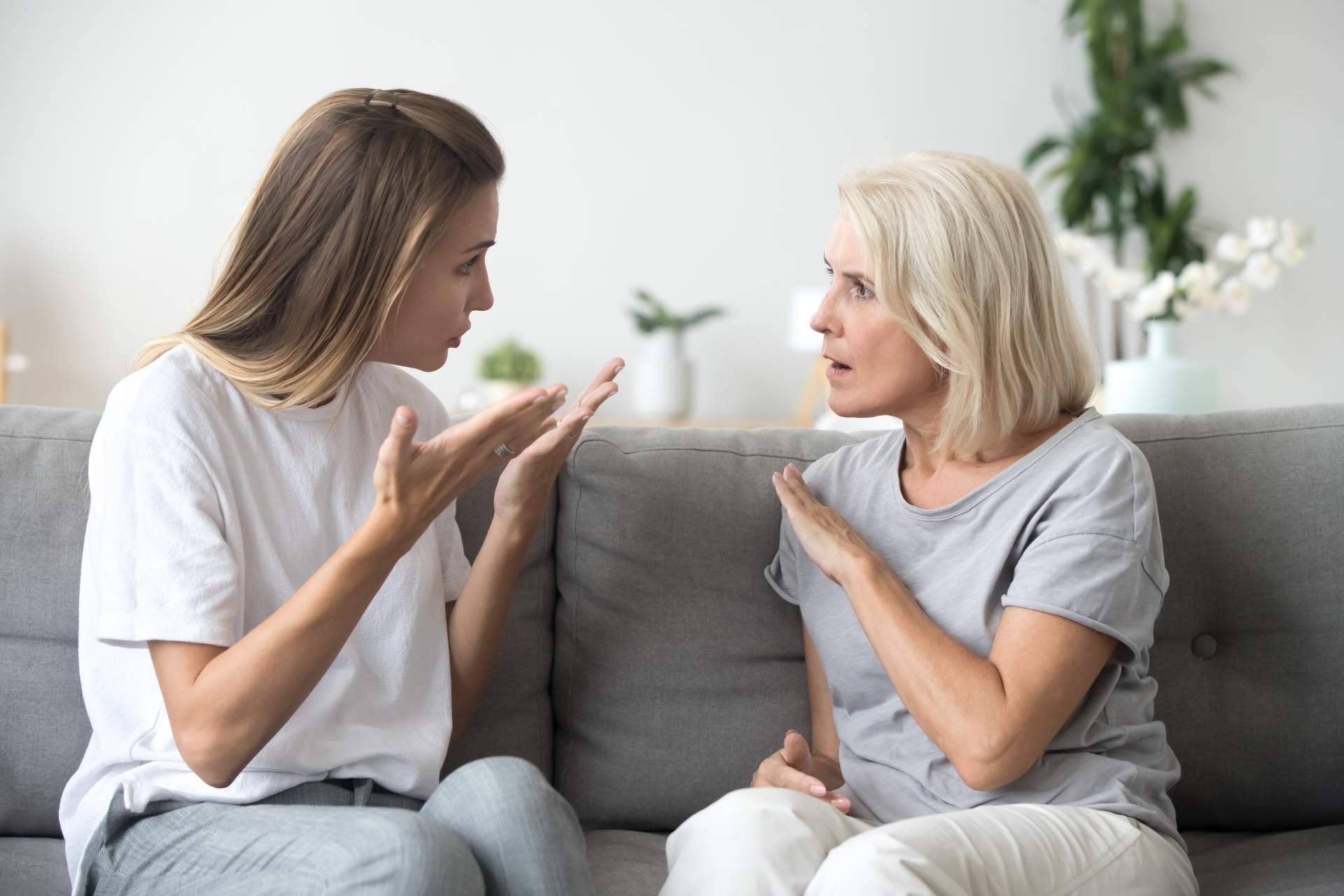 Ley del Espejo: coaching cuántico para tratar las relaciones tóxicas familiares