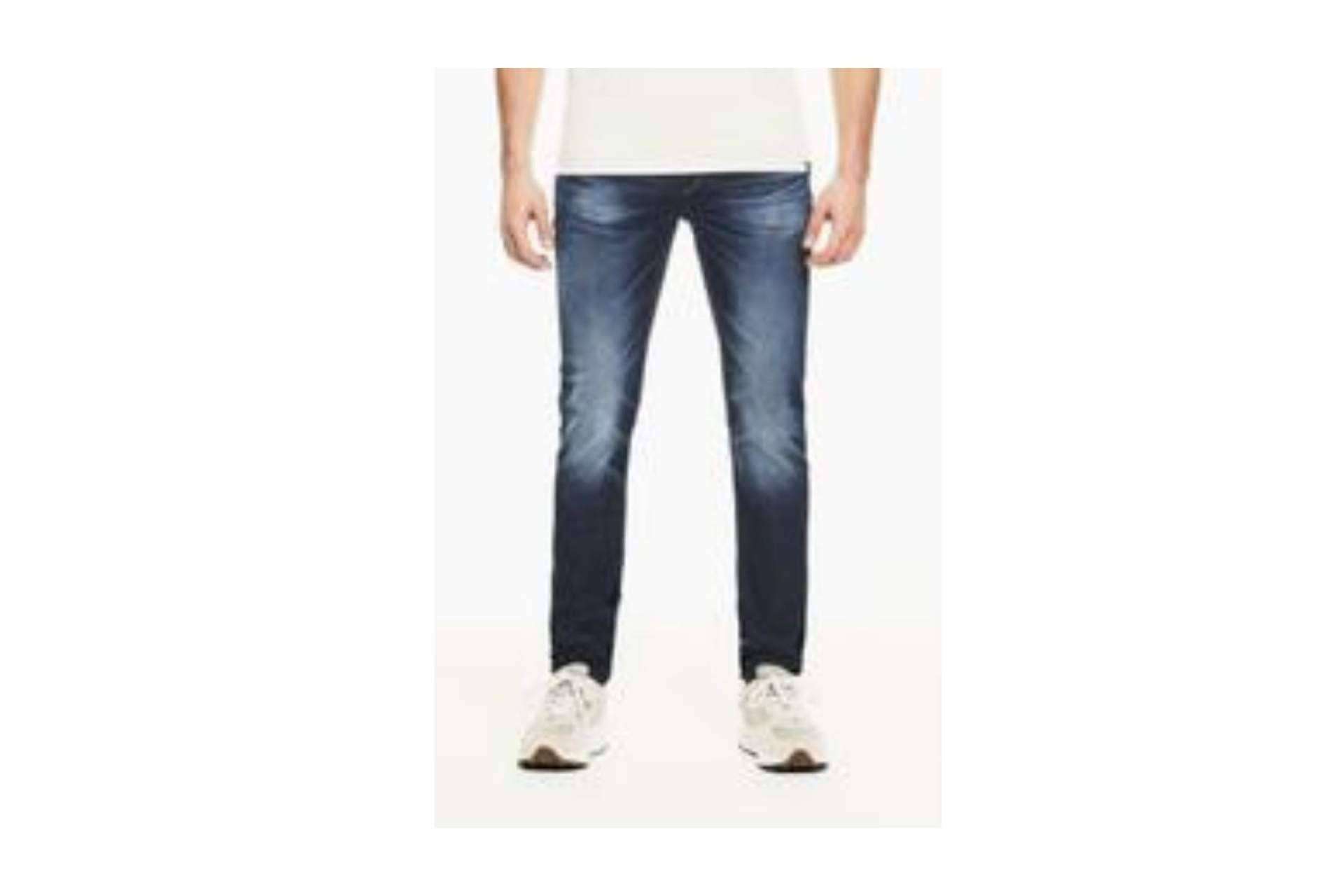 En Clotheslg se puede encontrar la moda del hombre actual
