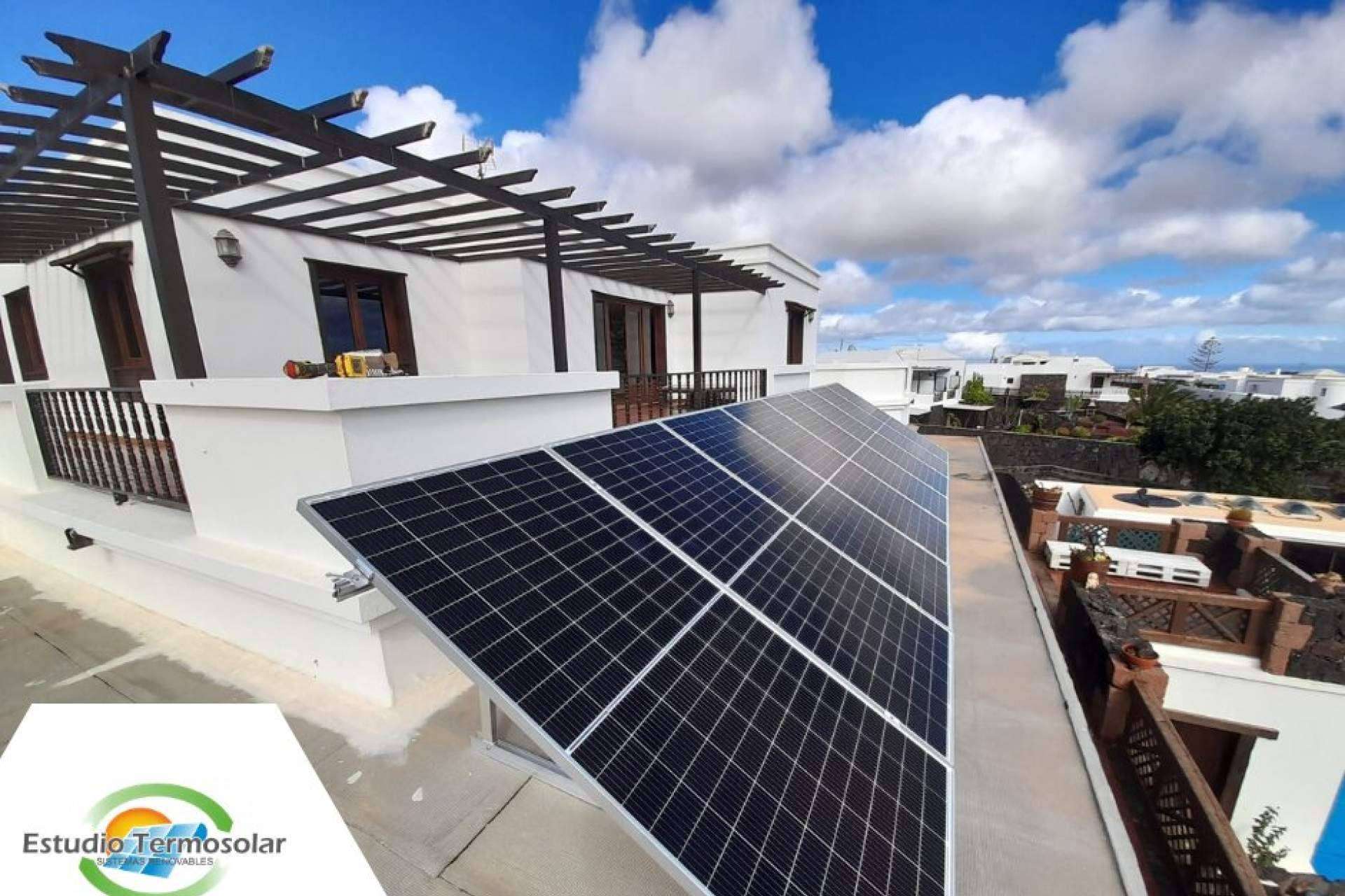 Canarias: reducir la huella de carbono con energía fotovoltaica, por Estudio Termosolar