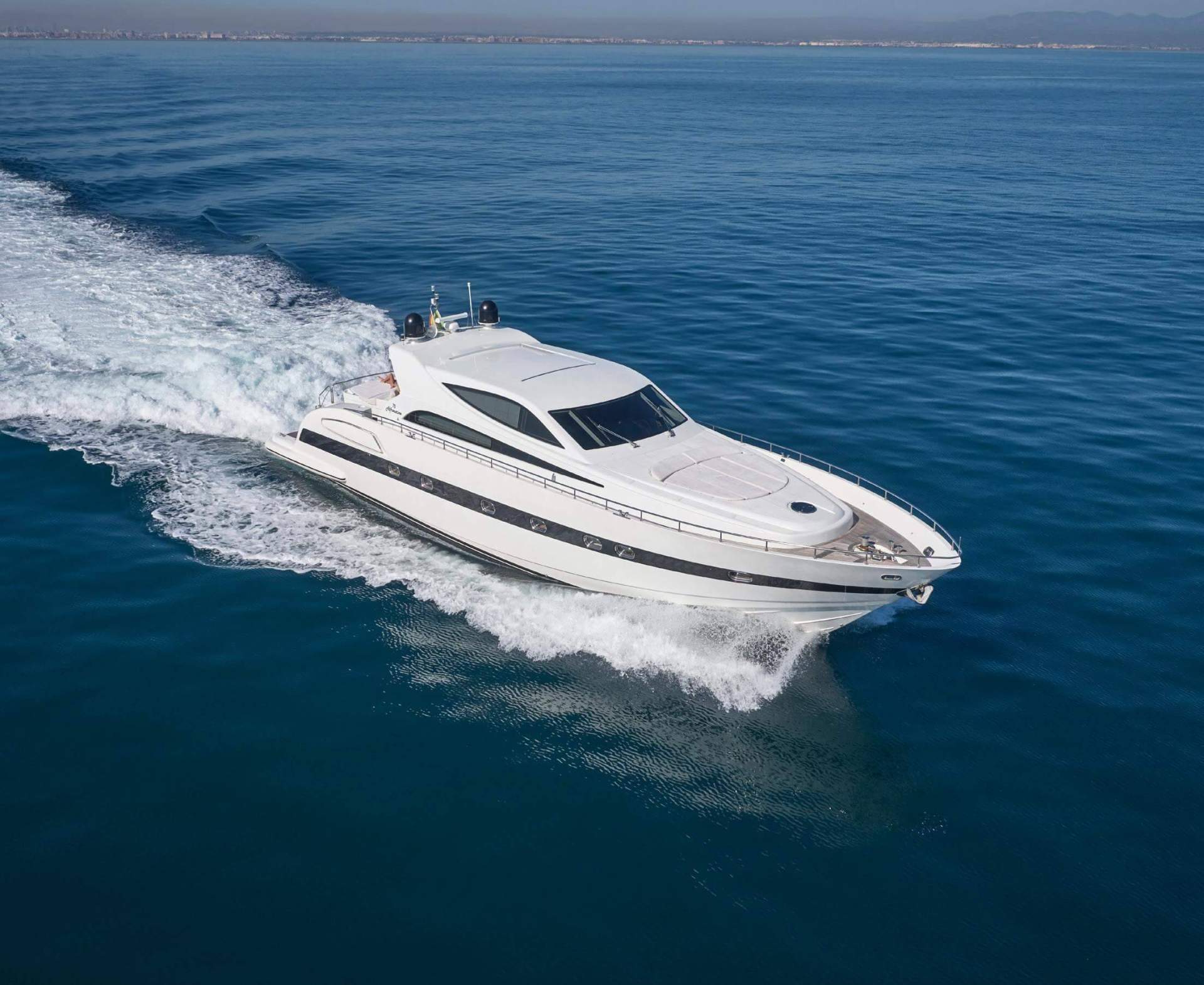 El servicio de alquiler de yates en Ibiza que ofrece Ibiza Luxury Yachts
