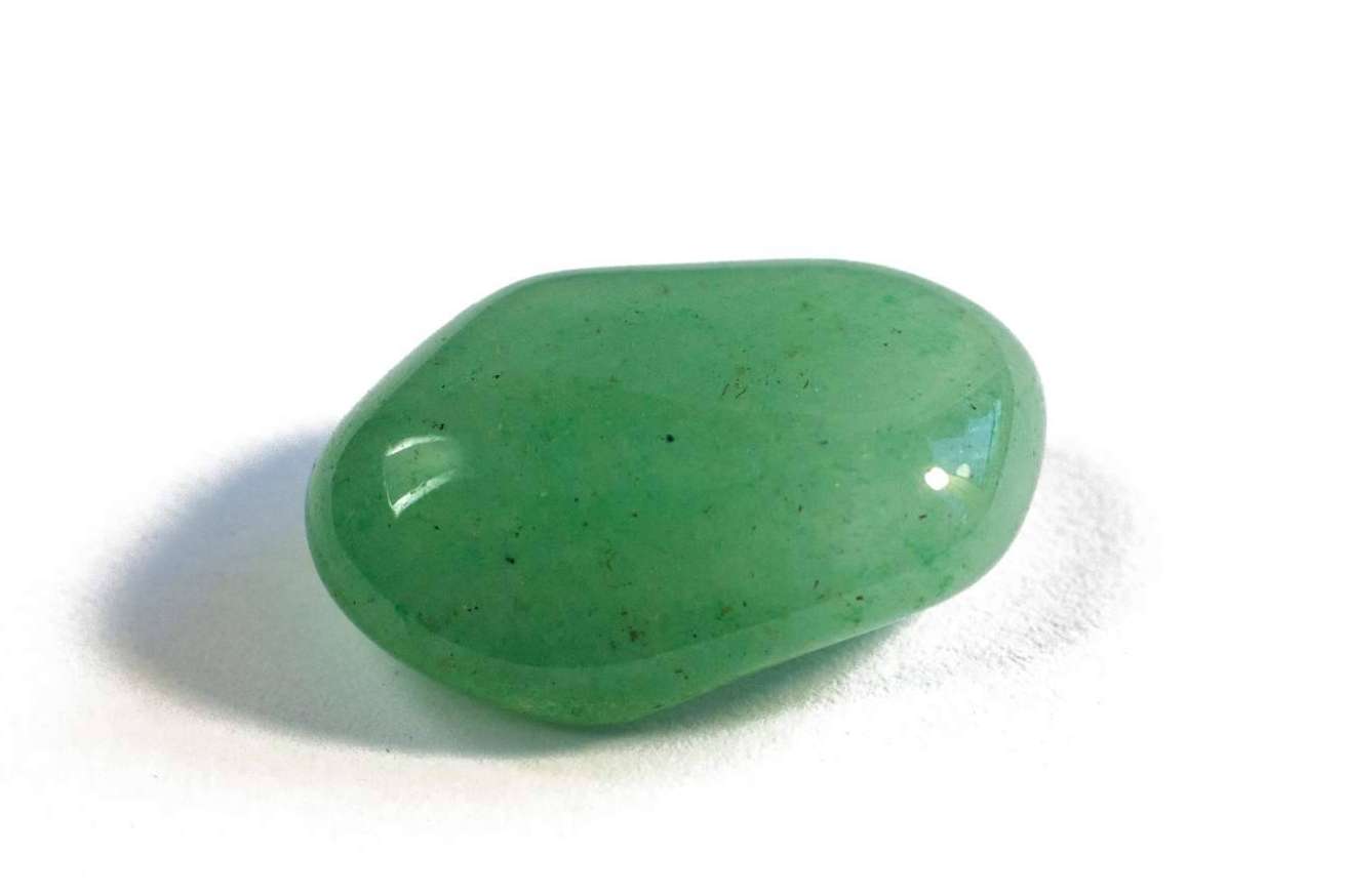 Las piedras protectoras de Tierra de Gemas emiten todo el poder de la naturaleza