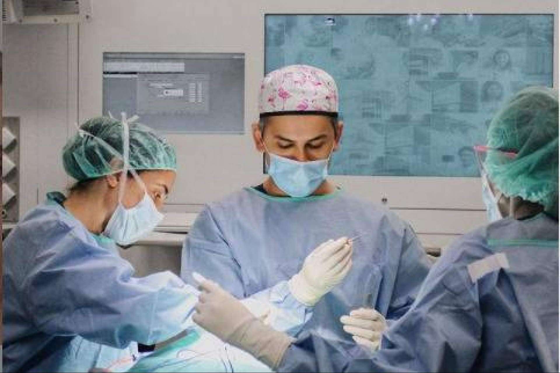 La profesionalidad del Dr.Castellar en el tratamiento de aumento de labios