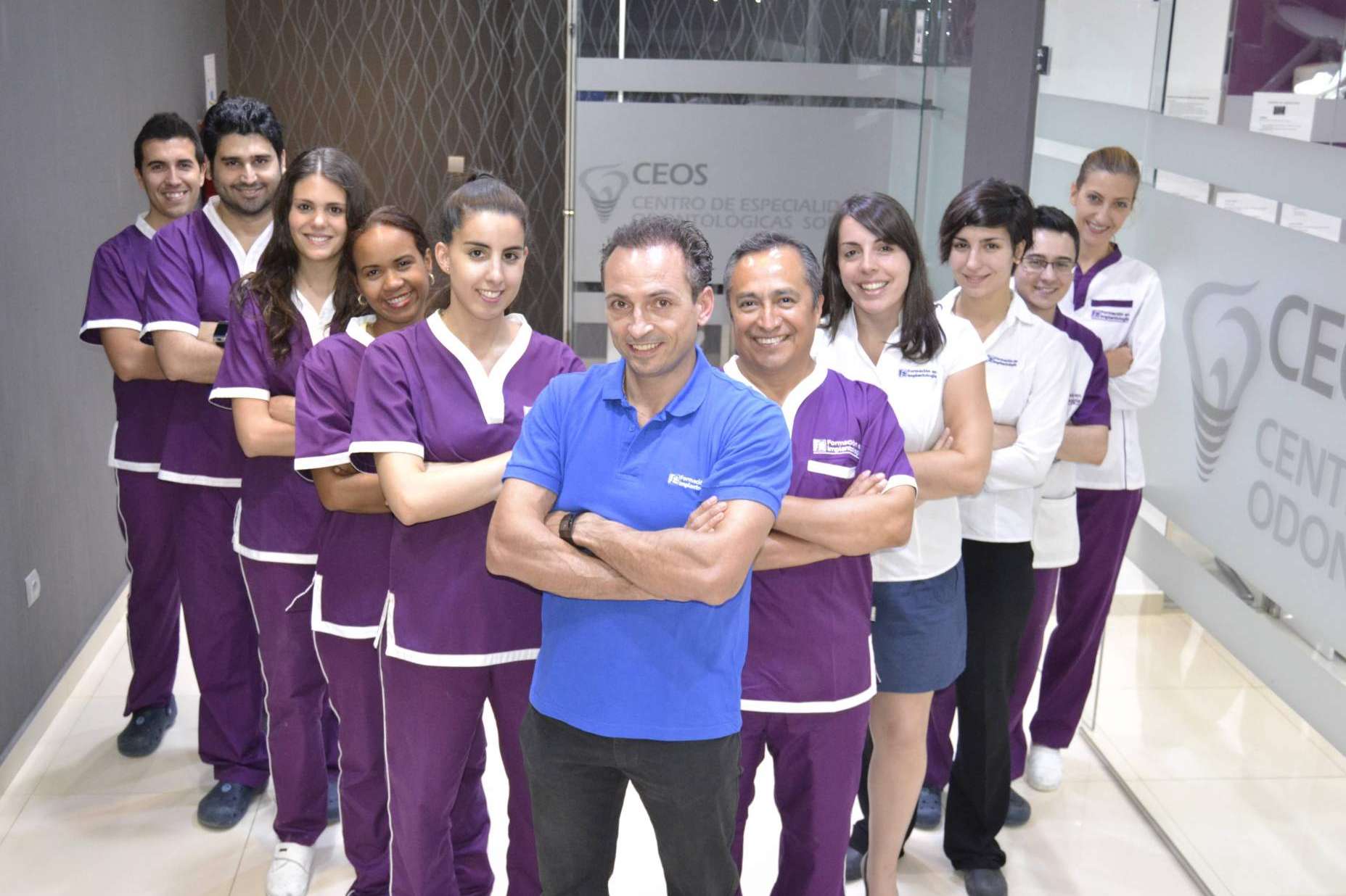 Dr. Ismael Soriano, el experto cirujano que lleva a cabo implantes cigomáticos