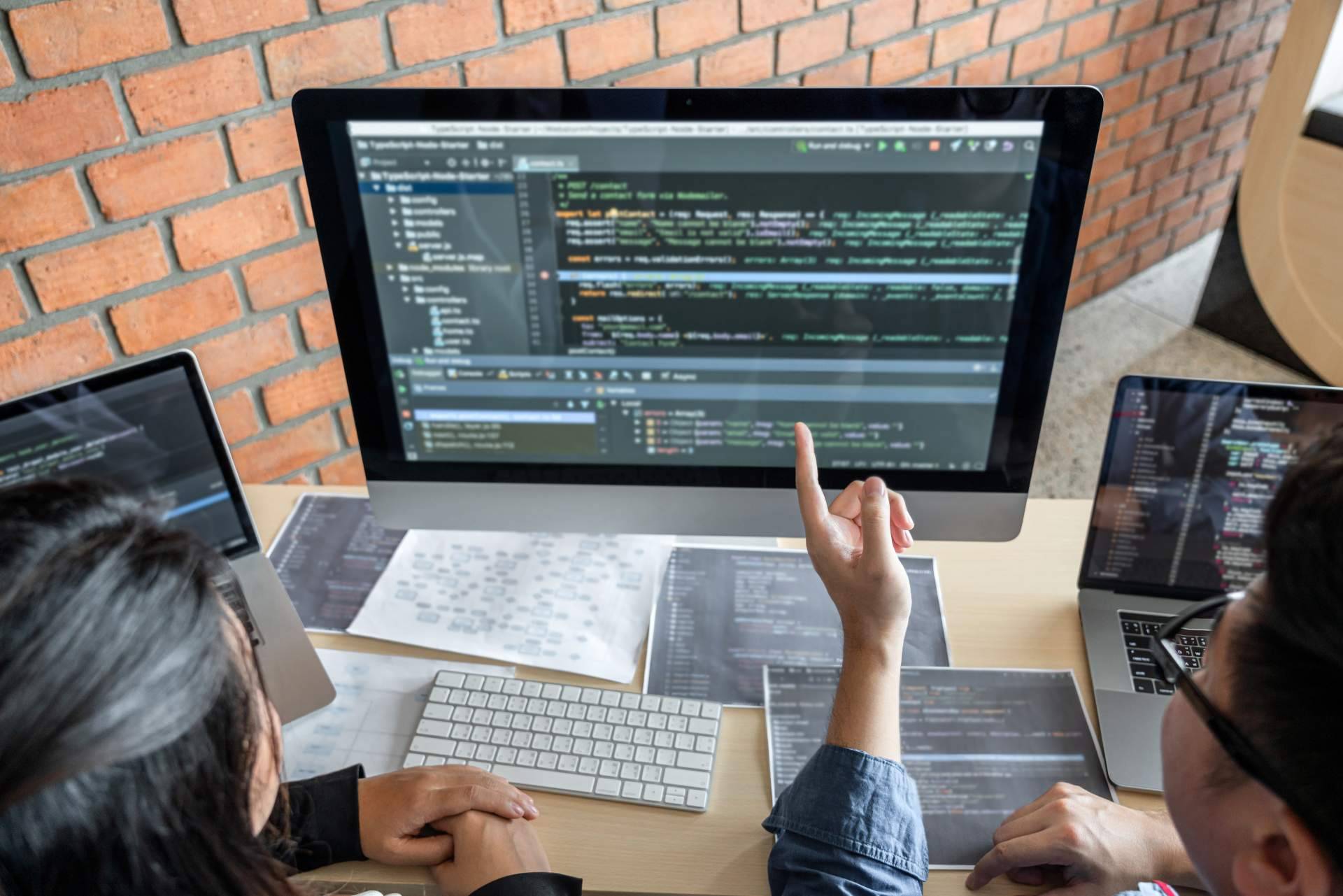 EV4: ¿Cuáles son los riesgos de no implementar un software ERP?