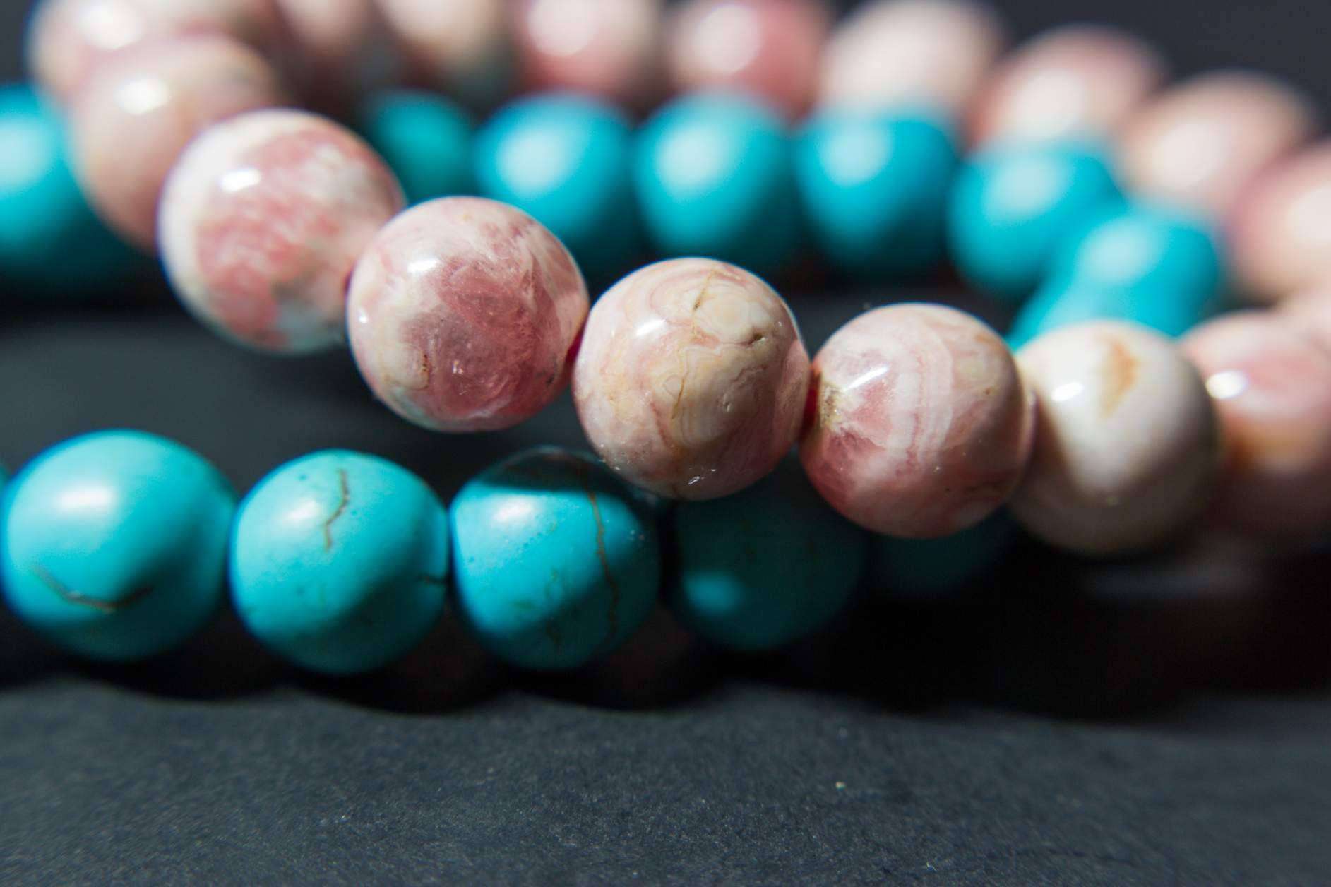 Tierra de Gemas y sus pulseras de minerales