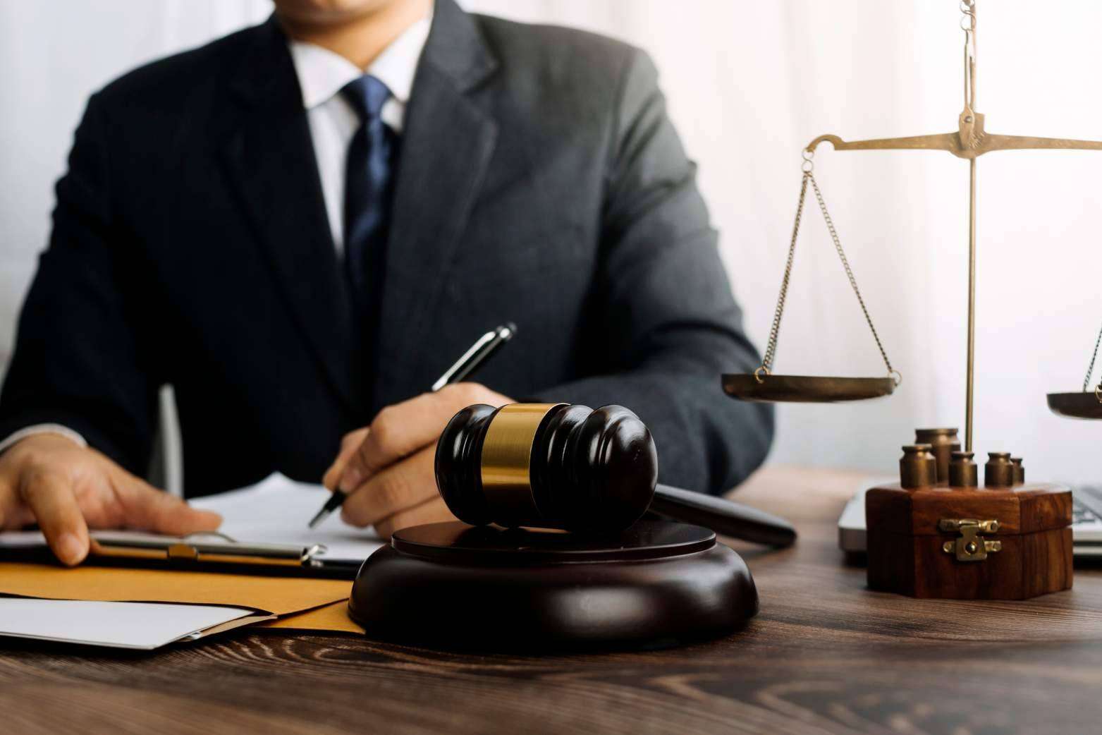Iniciar un concurso de acreedores con la asesoría del equipo de abogados y economistas de RR31416