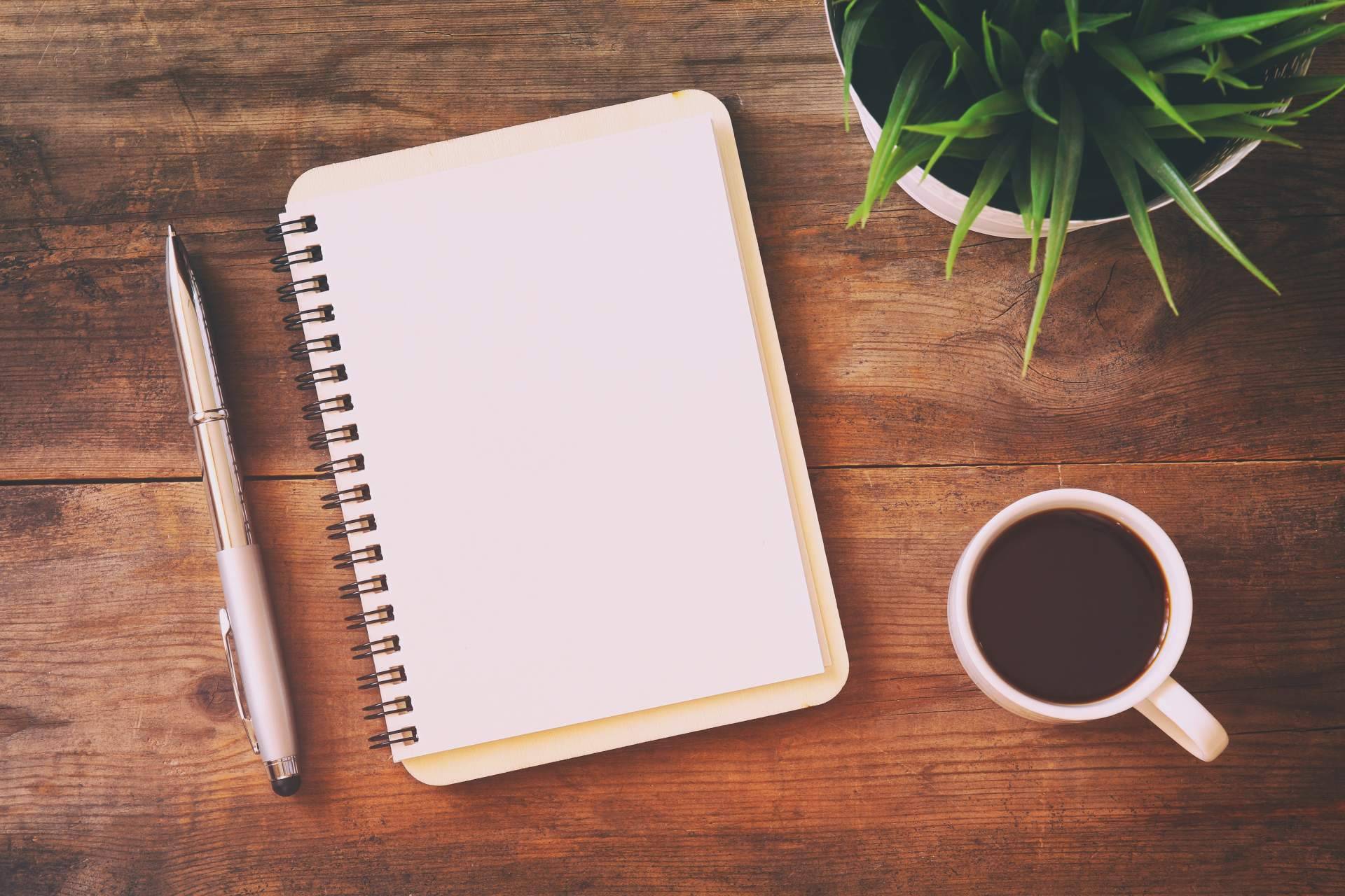 Libretas personalizadas y otros regalos publicitarios para reforzar el branding en RegaloEmpresas