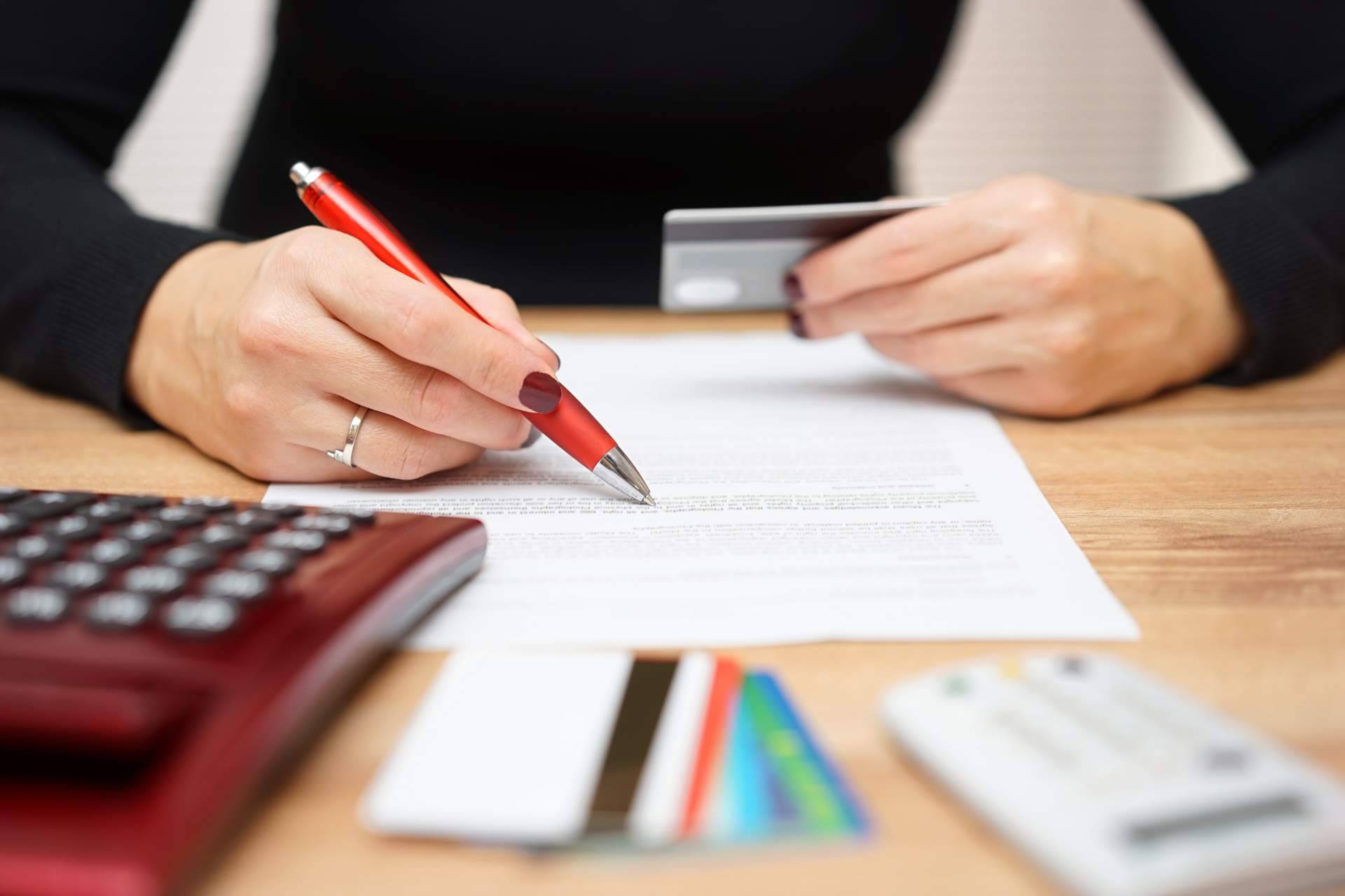 Cómo identificar contratos revolving e intereses usurarios, por Víctimas del Crédito
