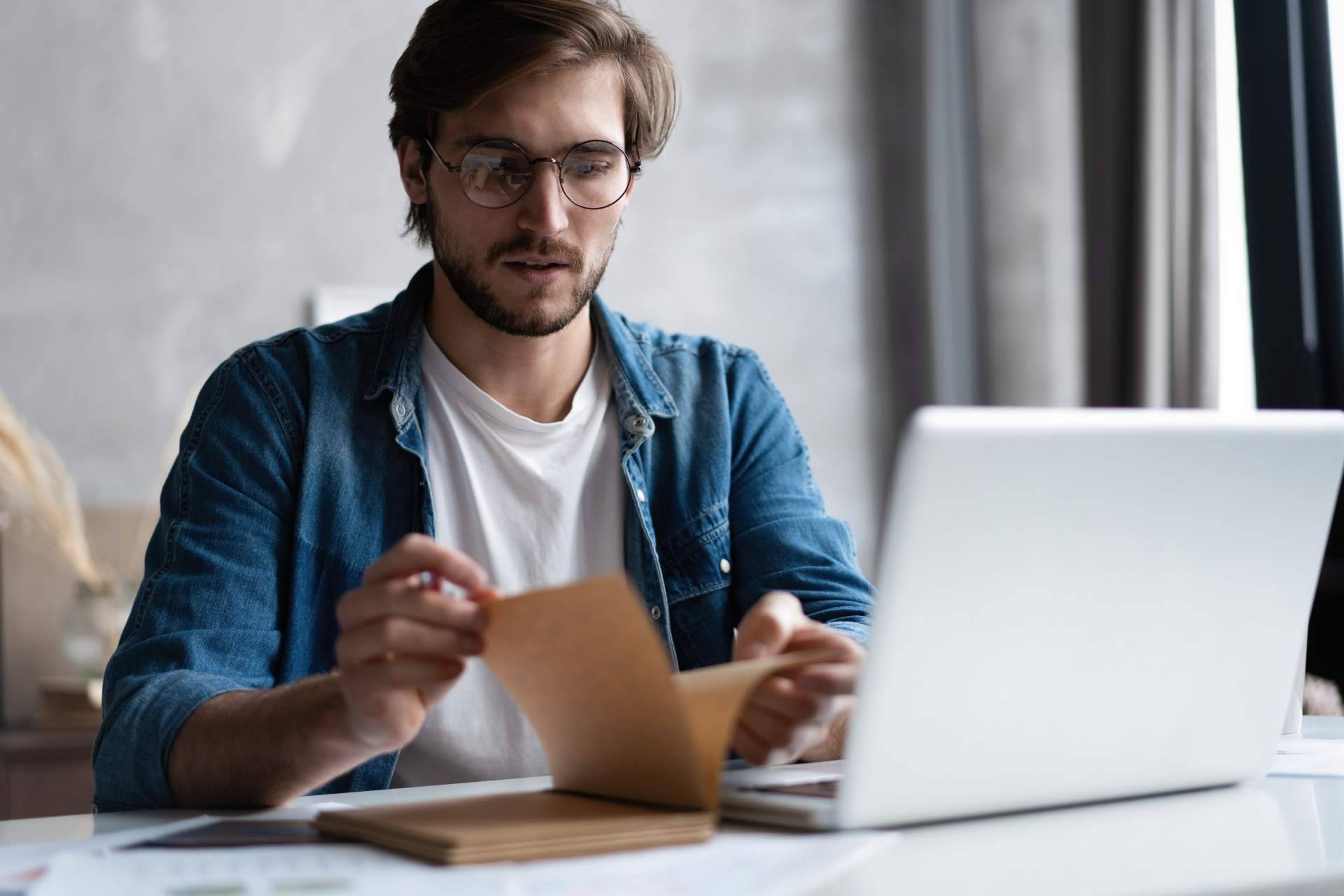 Tutorías online para TFM con Ayuda Universitaria