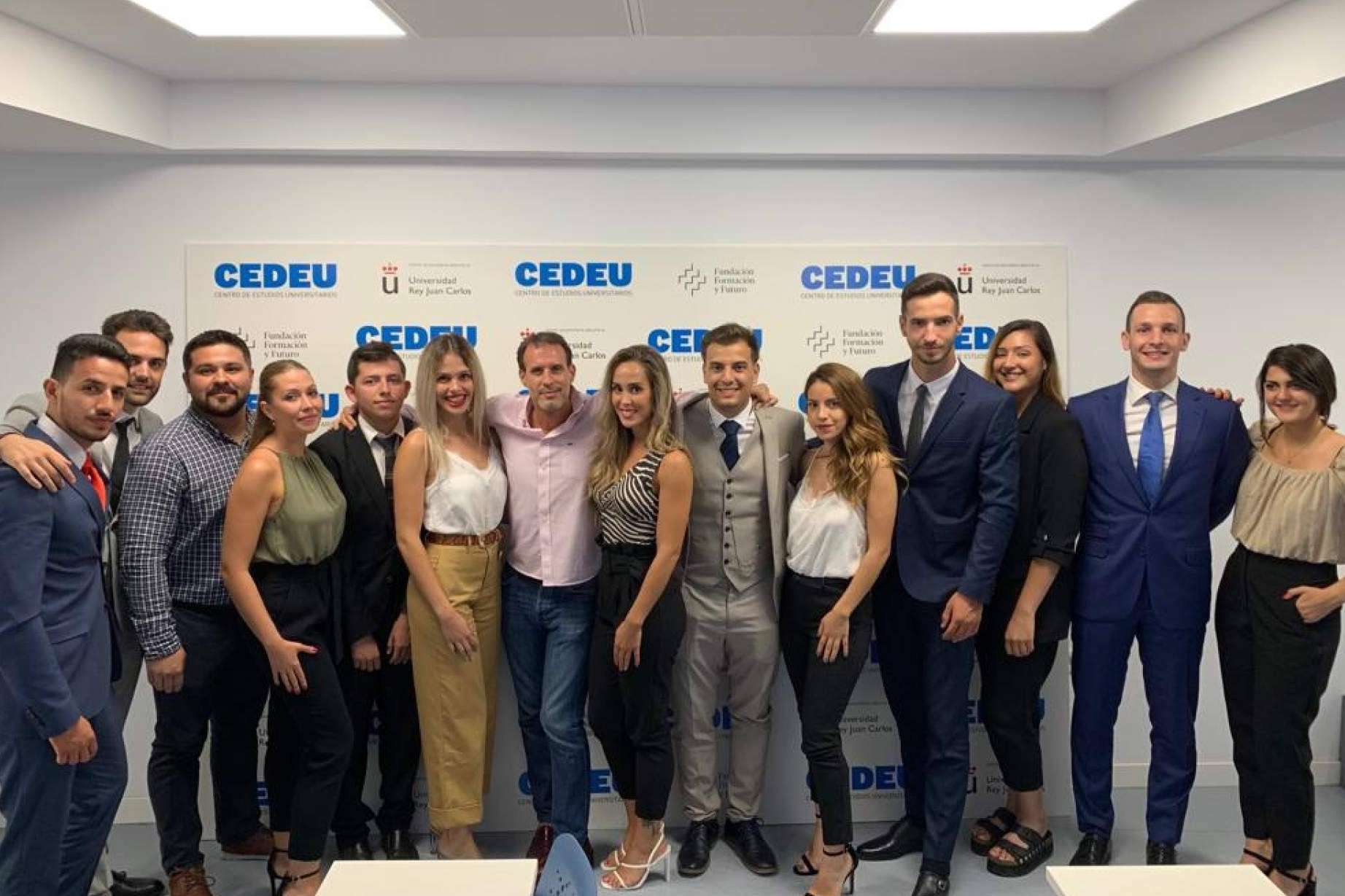 BRAVO19 ofrece formación en Madrid para obtener el título de auxiliar de vuelo