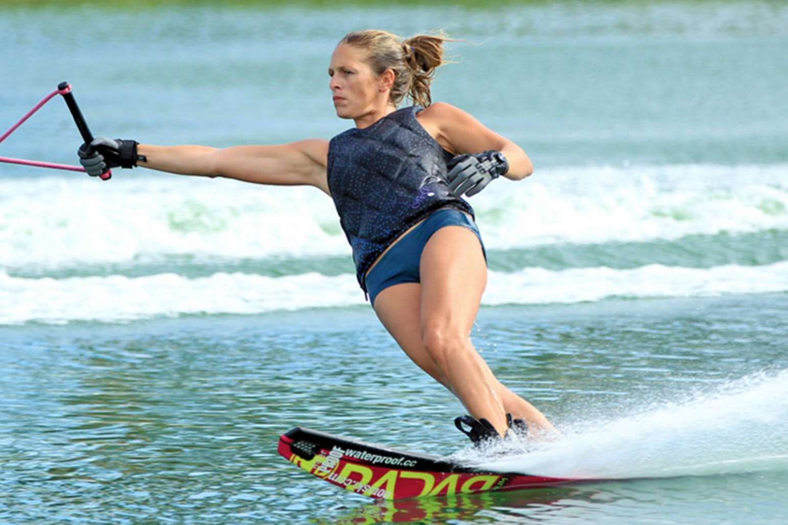 Sandra Botas y Nadine Botas, las esquiadoras de Botaski, se alzan como campeona y subcampeona del Campeonato de España de Esquí Náutico