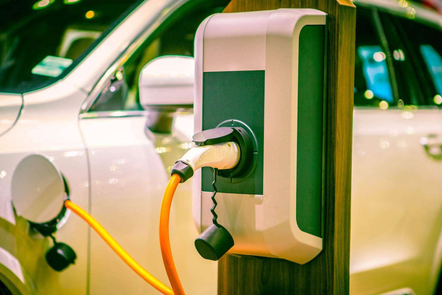 Las ventajas del servicio de puntos de recarga para vehículos eléctricos en viviendas unifamiliares de Enchufamos Tu Coche