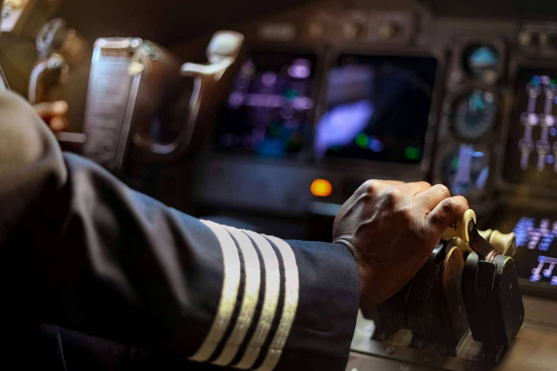 Curso de piloto privado avalado por la Agencia Estatal de Seguridad Aérea de España en la empresa Leonavia