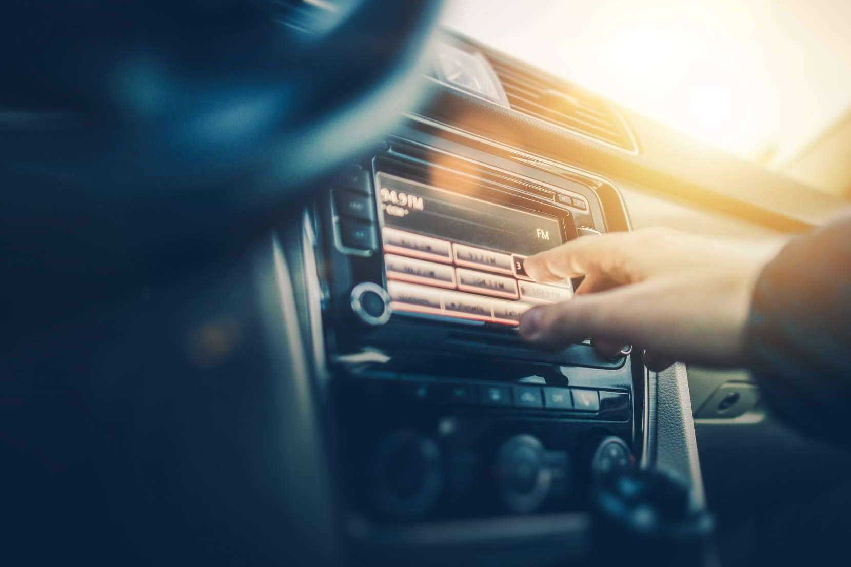 La radio como herramienta para personas que necesitan apoyo emocional, Hellinger Radio HD