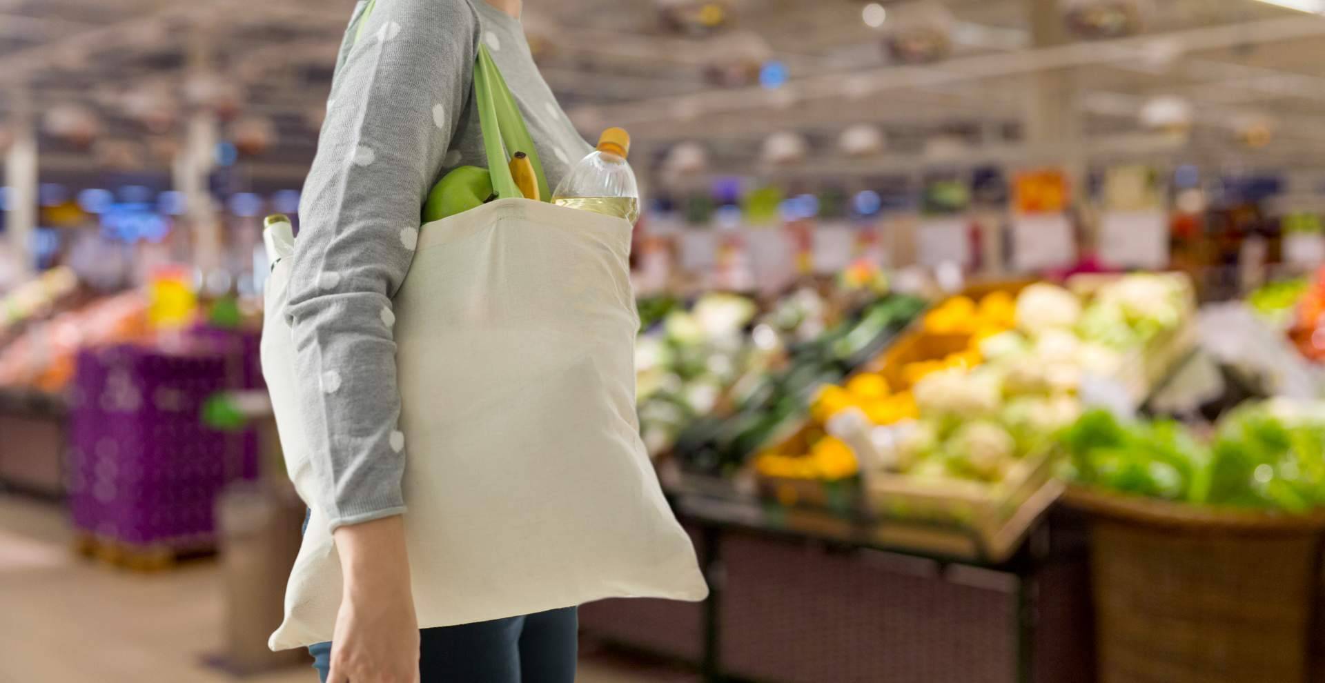 Para fijar una marca, RegaloEmpresas afirma que las bolsas promocionales son una estrategia fundamental