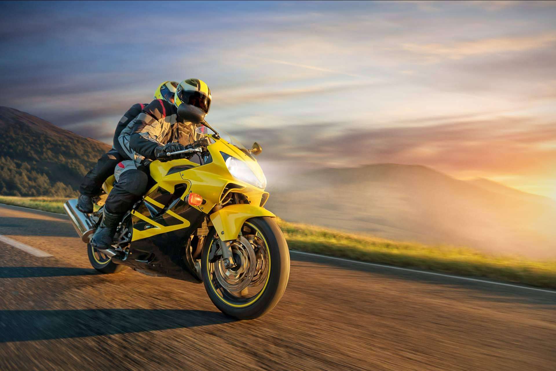 La mejor tienda de ropa de moto y accesorios ofrece la mejor selección de marcas