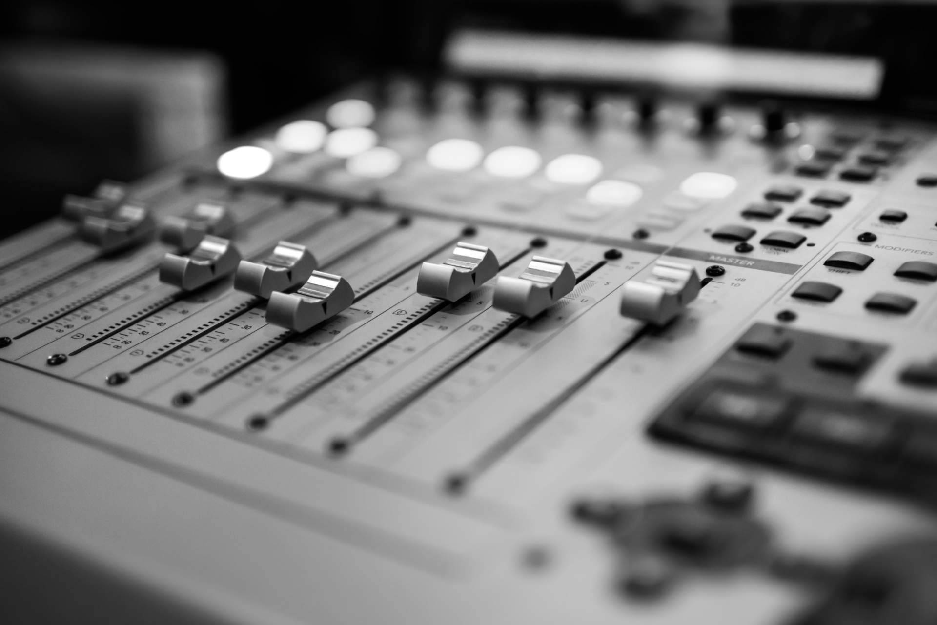 Voces Premium pone la voz al servicio del branding