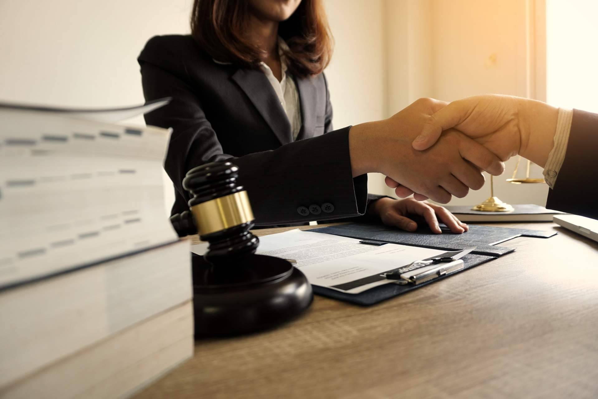 Equipo de especialistas en el reclamo de tarjetas revolving, Feced Abogados