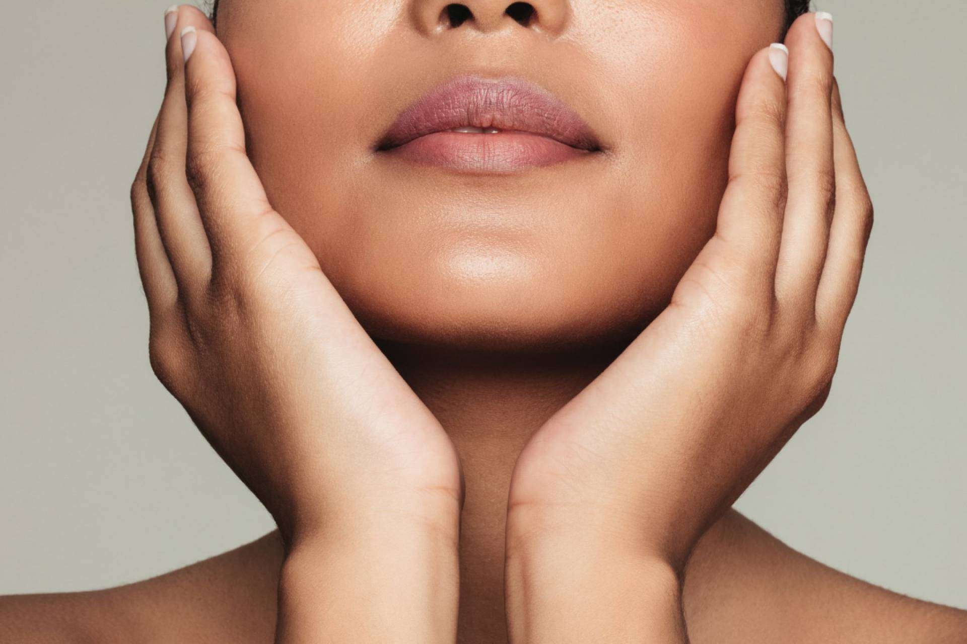 Radiofrecuencia facial y corporal en Barcelona en el centro de estética de belleza inclusiva Bėyo Beauty
