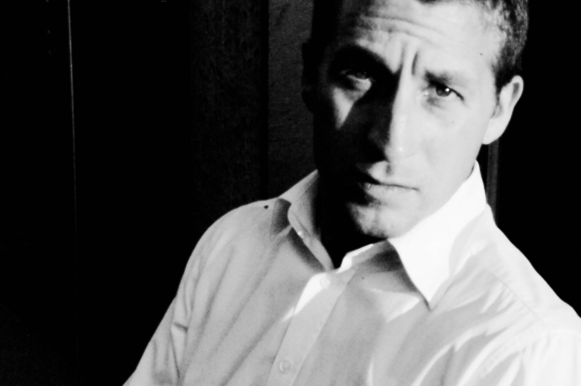 El libro cosmopolita de Paul Seaquist, 'Vuelo de rapiña', fue escrito entre La Habana, Santiago y Berlín