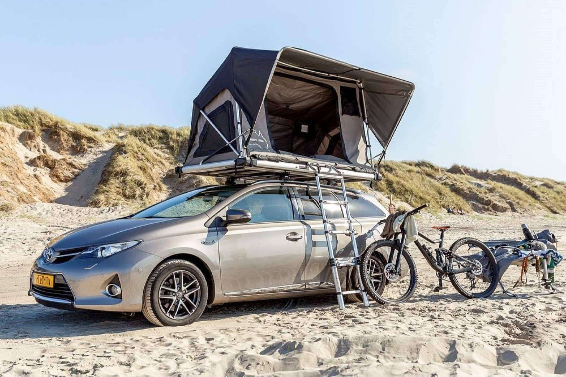 Las tiendas de campaña para techo de coche que ofrece Fox Camper son escogidas como opciones ideales durante la temporada de camping
