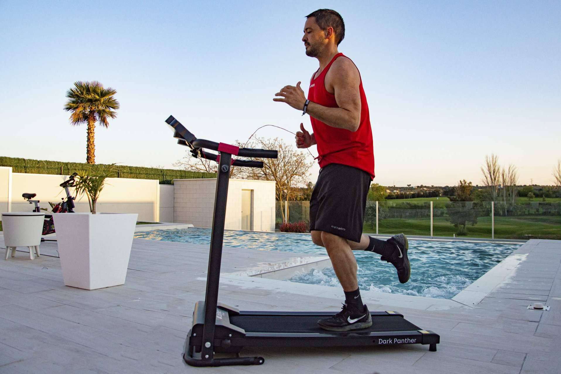Entrenar en casa con las cintas de correr y bicicletas de spinning que ofrece Jolitec