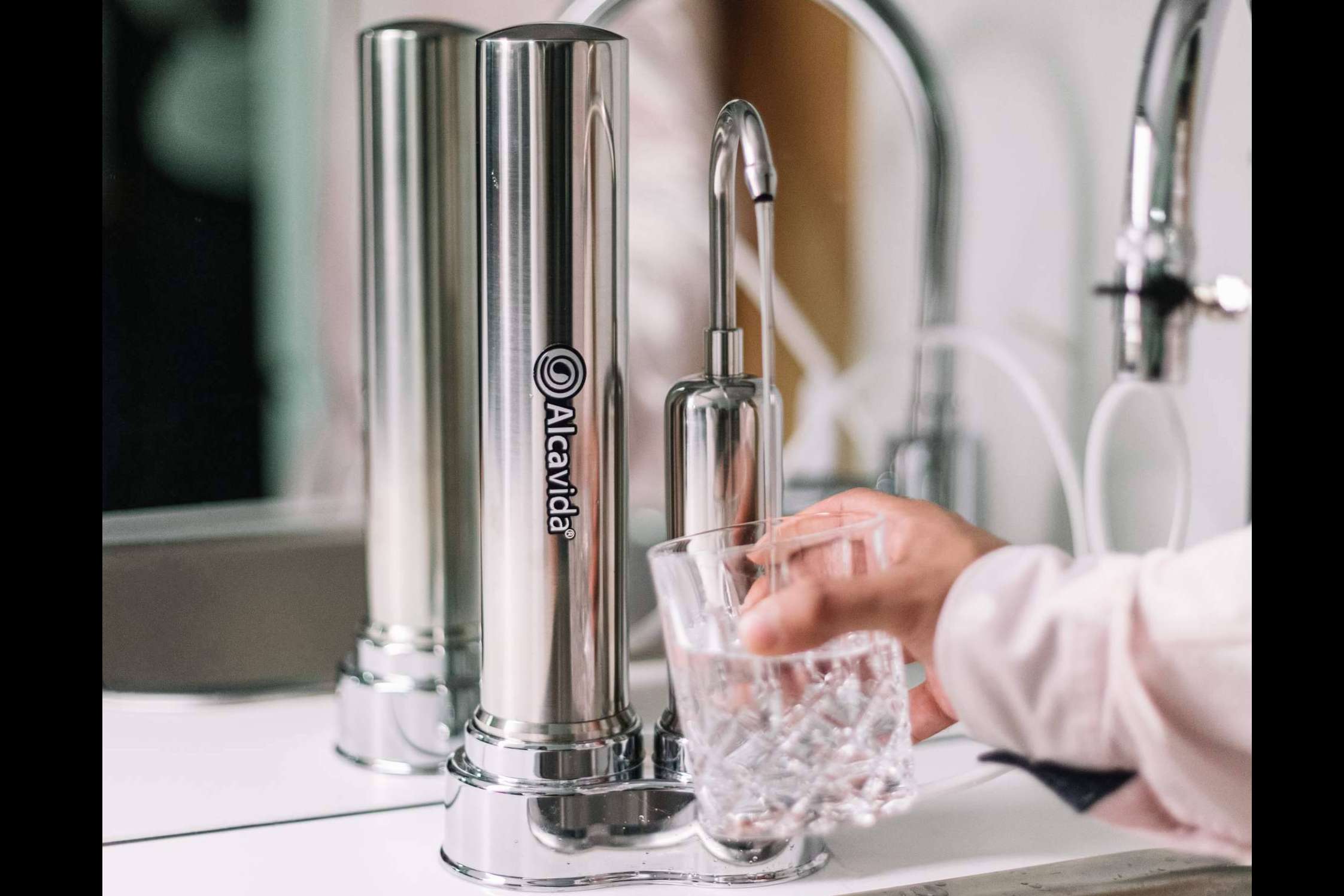 ¿Cómo cuidar el cuerpo bebiendo agua del grifo? El ionizador de agua Alcavida