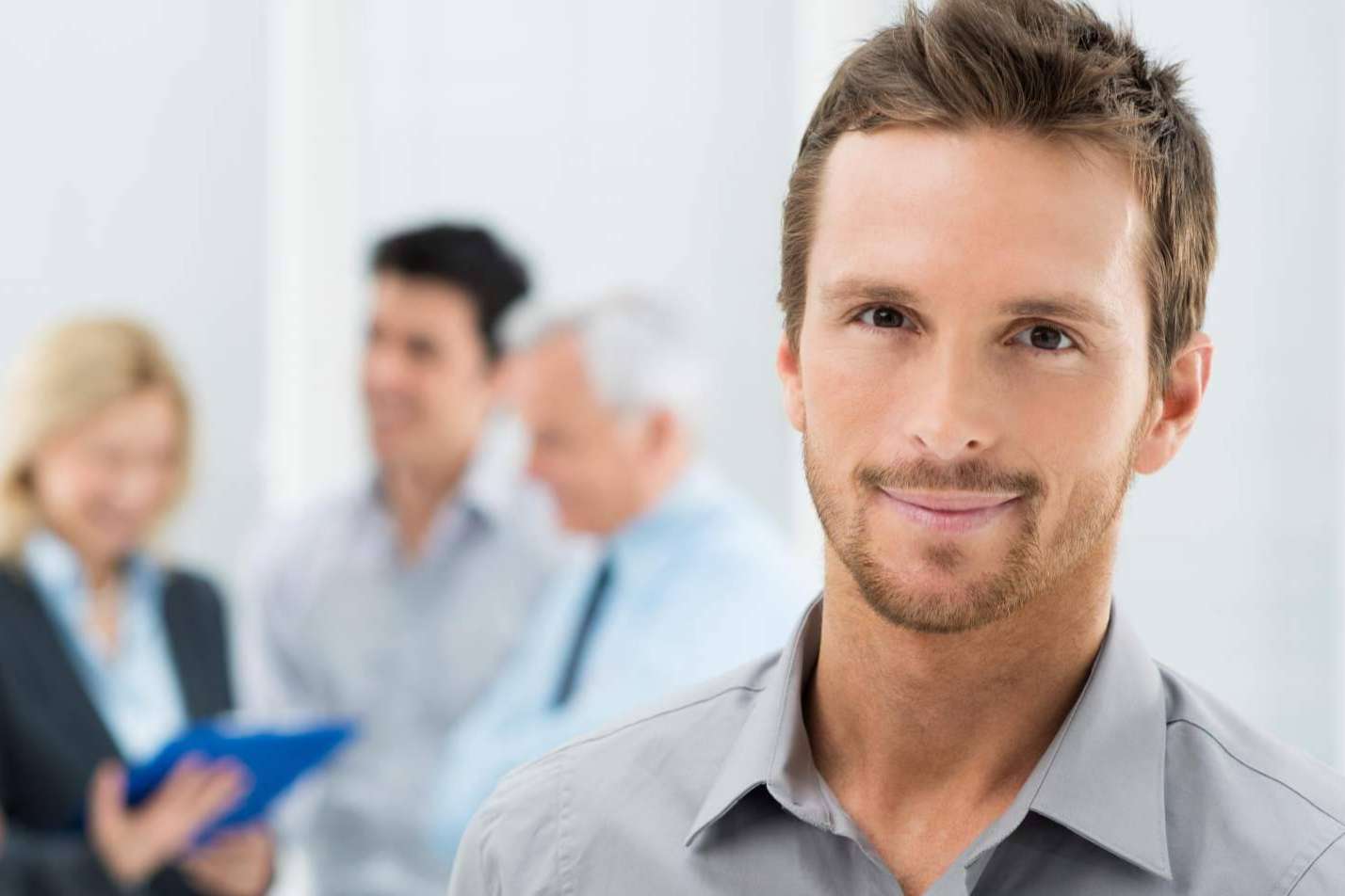 Cursar un Grado Superior de Administración y Finanzas a distancia y presencial con EEP iGroup
