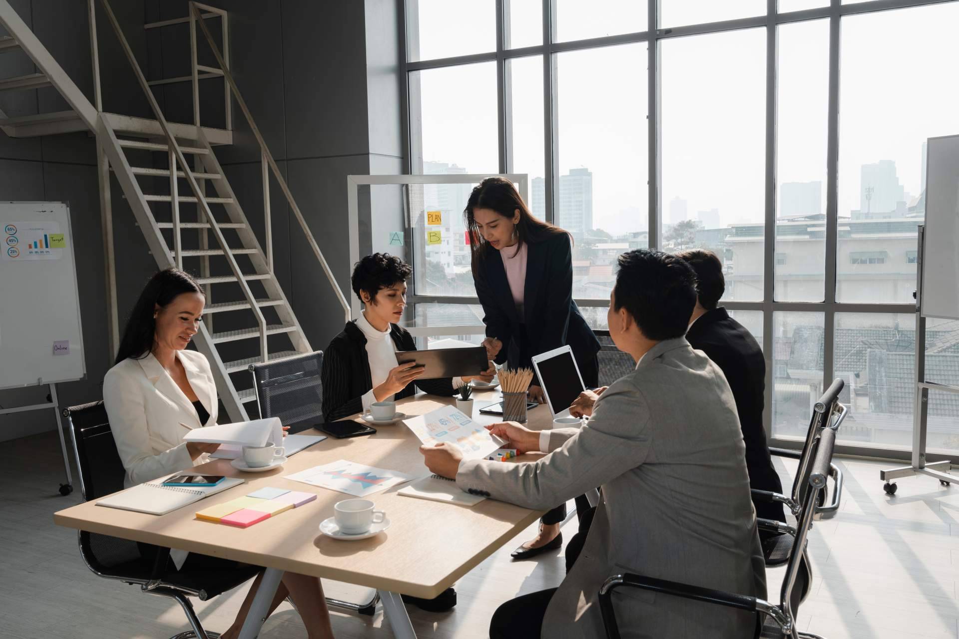 Consultoría estratégica aplicada al centro del negocio, su expansión internacional y la transformación digital de la empresa, Excom Global
