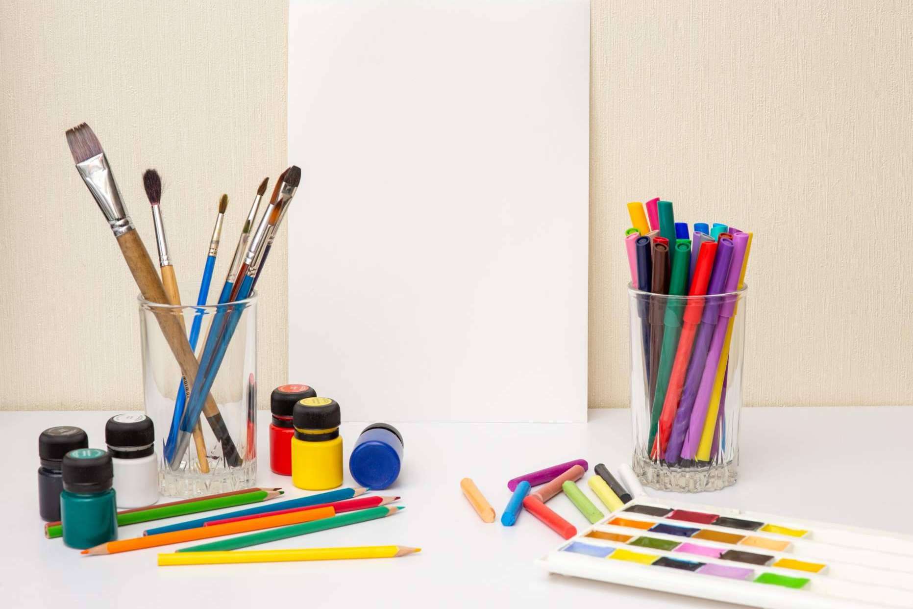 Comprar todos los productos de papelería en un único sitio, una de las múltiples ventajas de Material Escolar