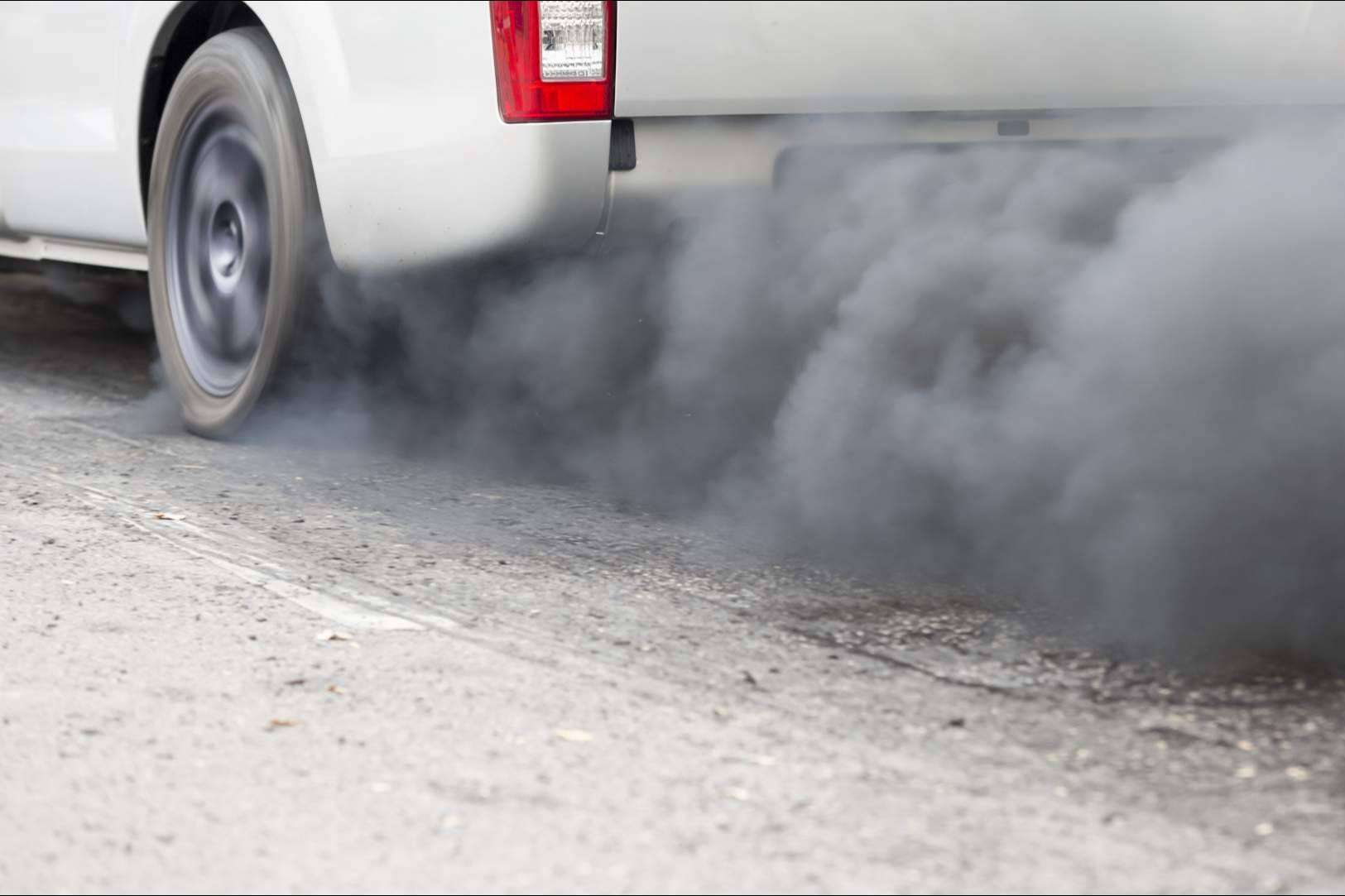 Ahorrar en combustible con el Eco limpiador carbonilla de ECO CARBURANTE MOTOR