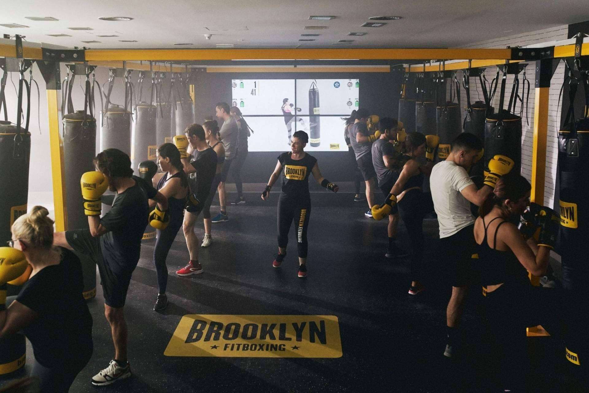 El gimnasio Brooklyn Fitboxing ofrece cardio hiit en Málaga para quemar grasa y mejorar la resistencia