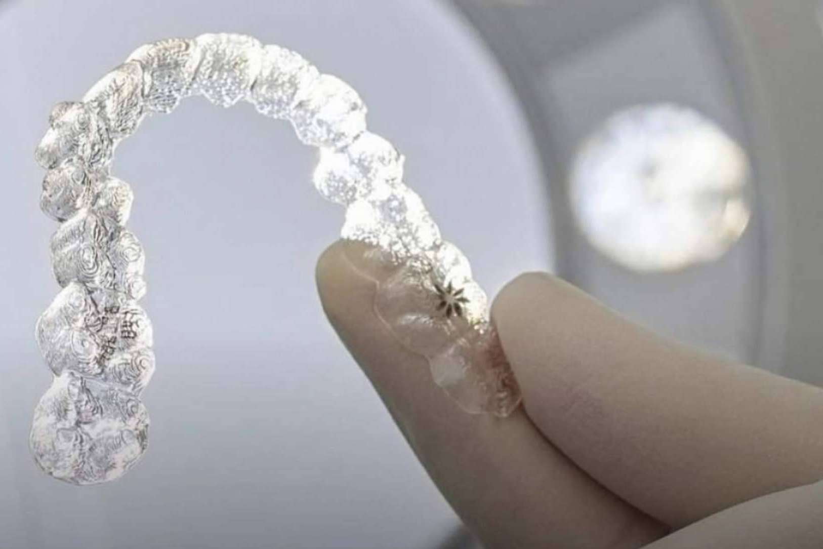 Ventajas ofrecidas por el tratamiento Invisalign, por Clínica dental Carmen Díaz