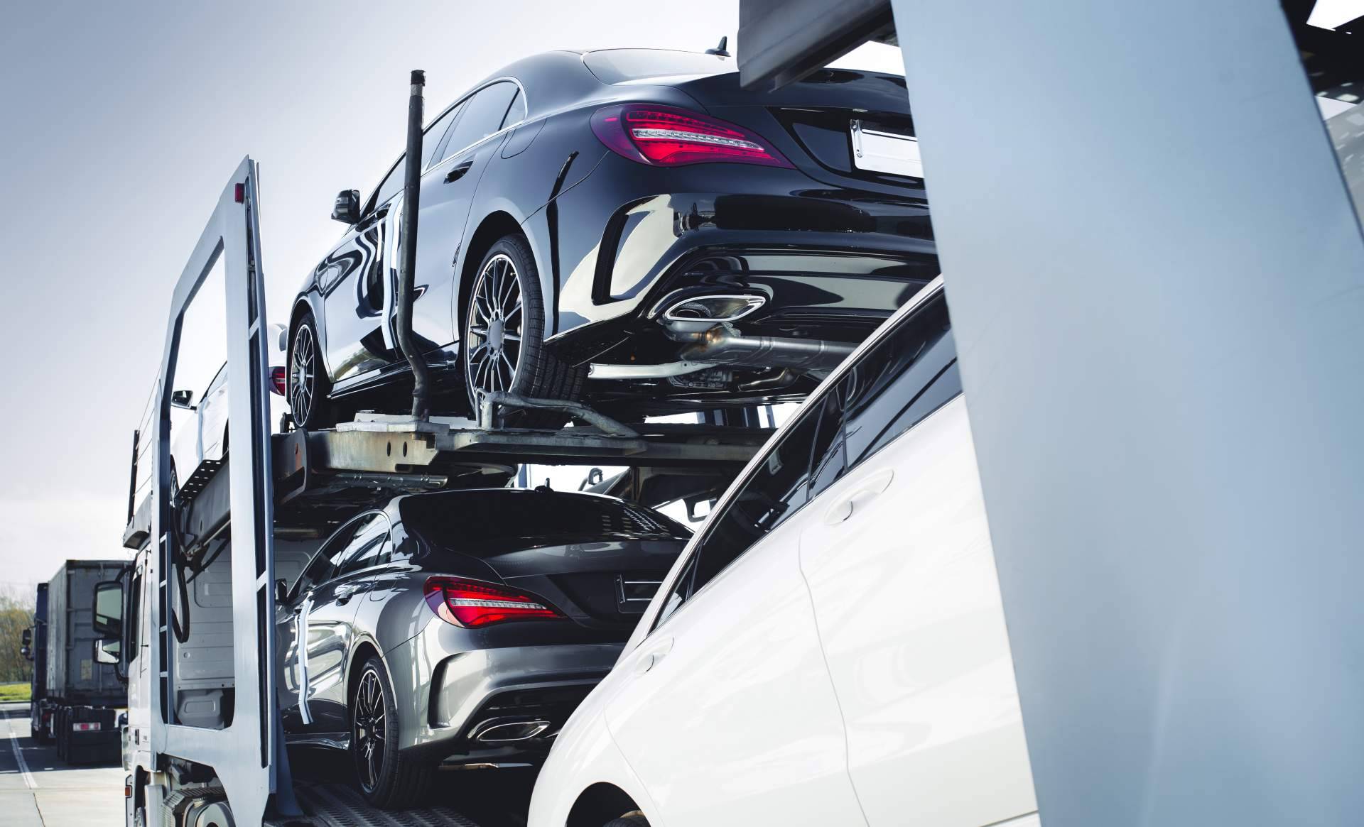 ¿Cómo transportar un vehículo en España? Transportamos tu Coche