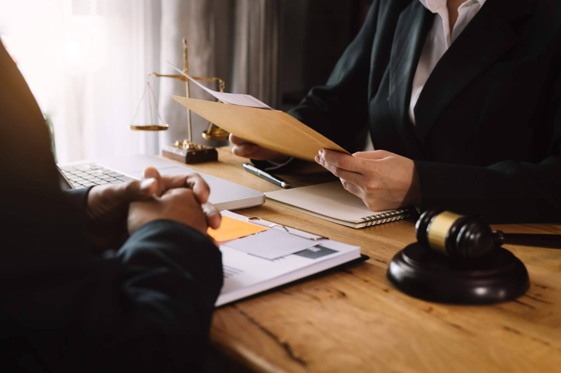 abusosfinancieros.com permite reclamar gratuitamente comisiones bancarias por descubierto y por impago