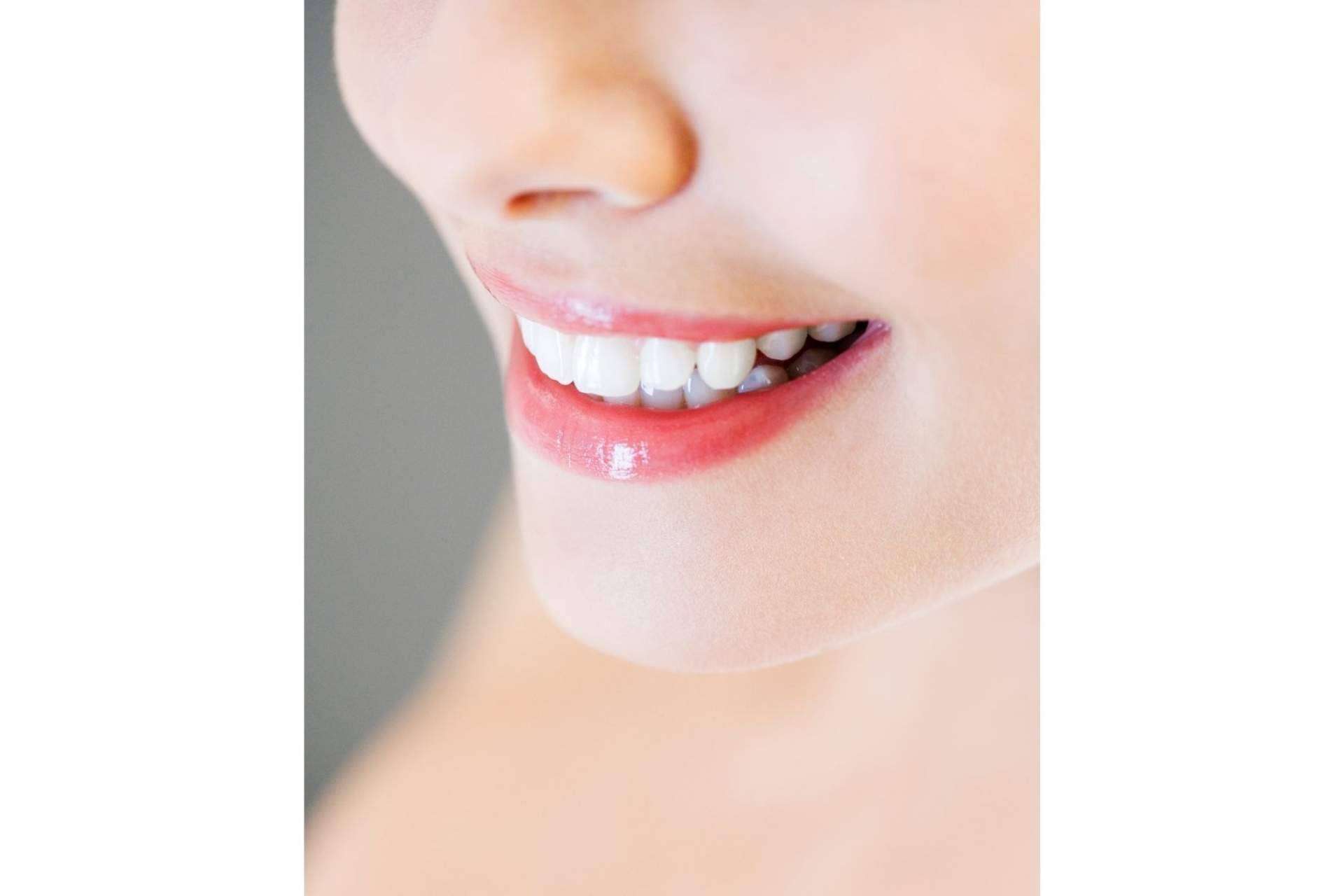 Tratamiento de rejuvenecimiento dental en Clínica Dental Carmen Díaz