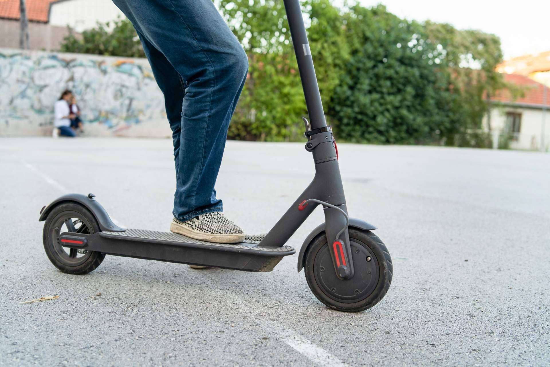 Una de las mejores opciones de alquiler patinete eléctrico Barcelona es LYNX
