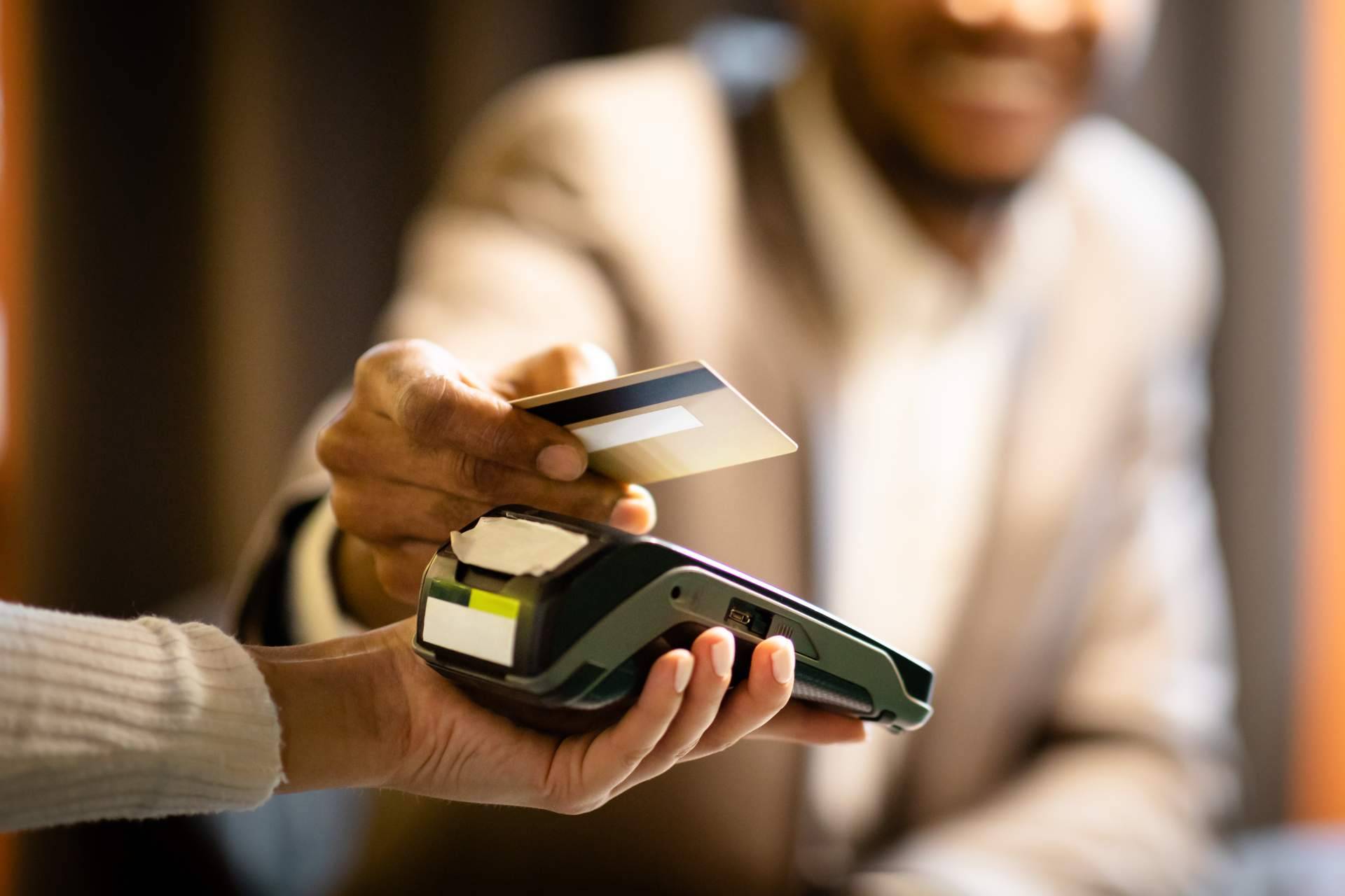 Anular tarjeta de crédito por robo o pérdida